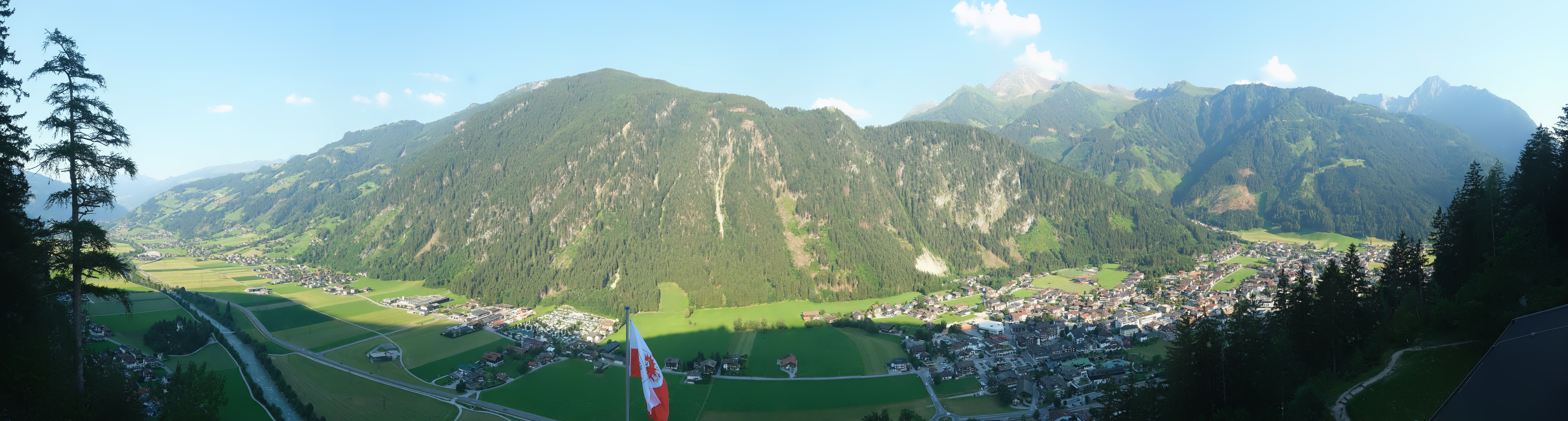 Archiv Foto Webcam Mayrhofen im Zillertal: Blick vom Gasthof Zimmereben