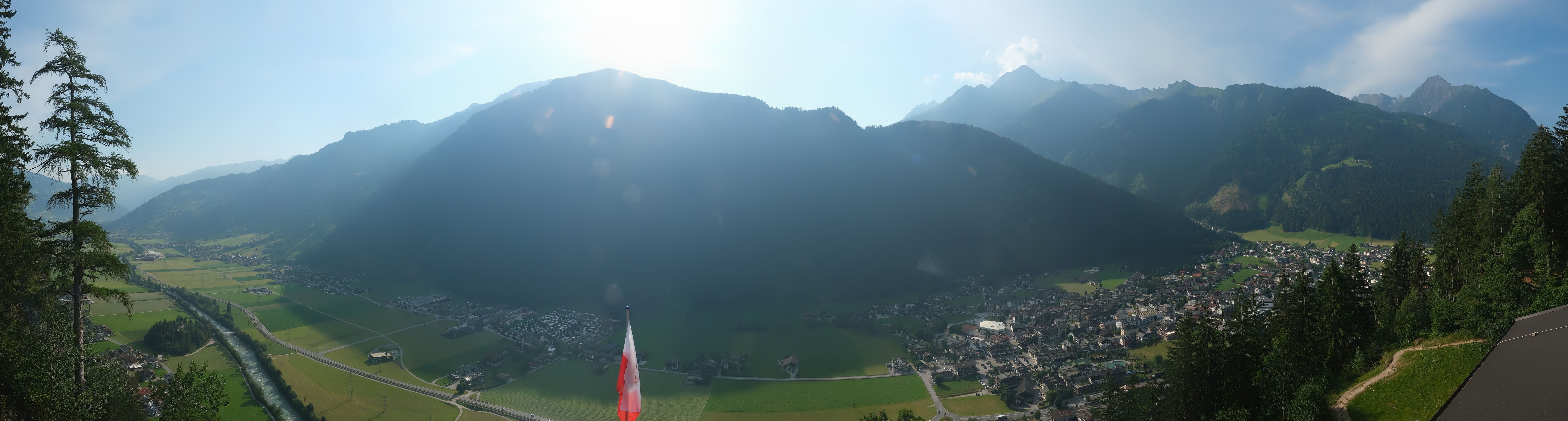 Archiv Foto Webcam Mayrhofen im Zillertal: Blick vom Gasthof Zimmereben
