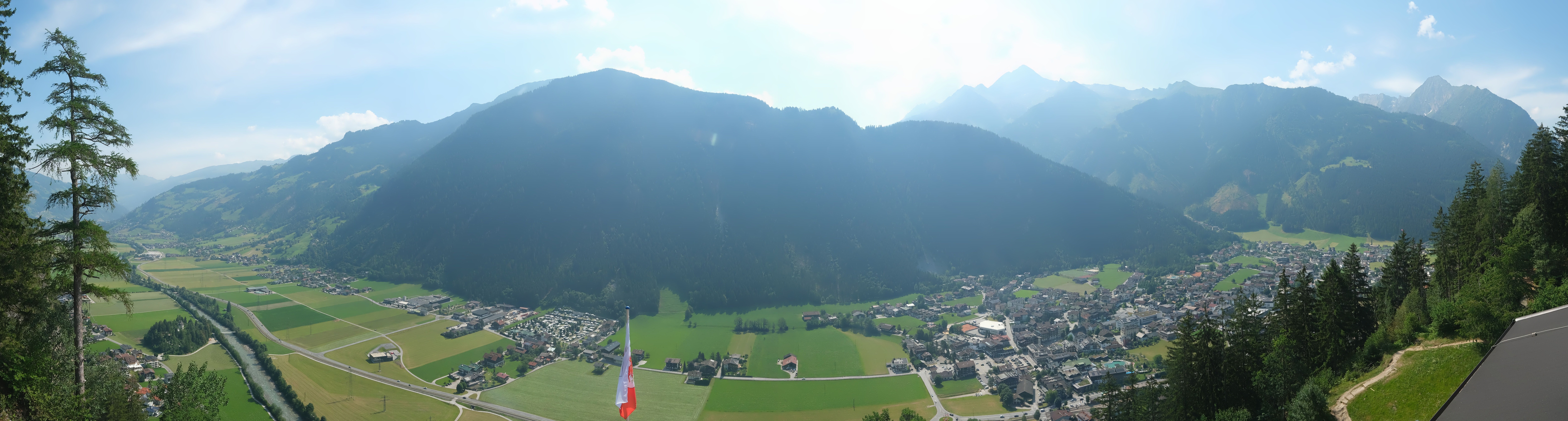 Archiv Foto Webcam Mayrhofen im Zillertal: Blick vom Gasthof Zimmereben