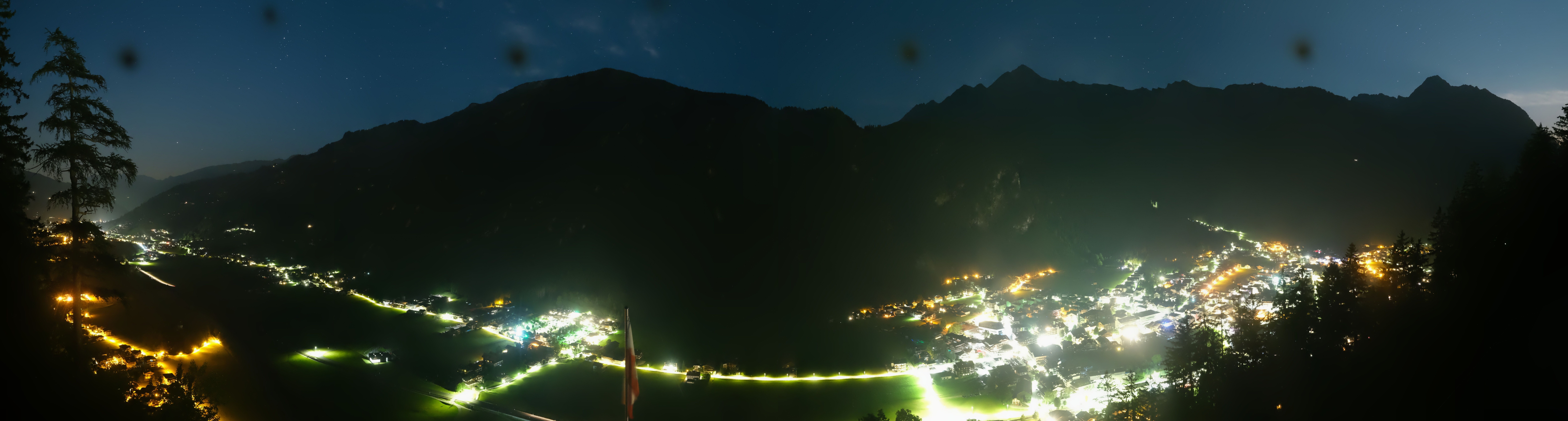 Archived image Webcam Mayrhofen im Zillertal: Zimmereben