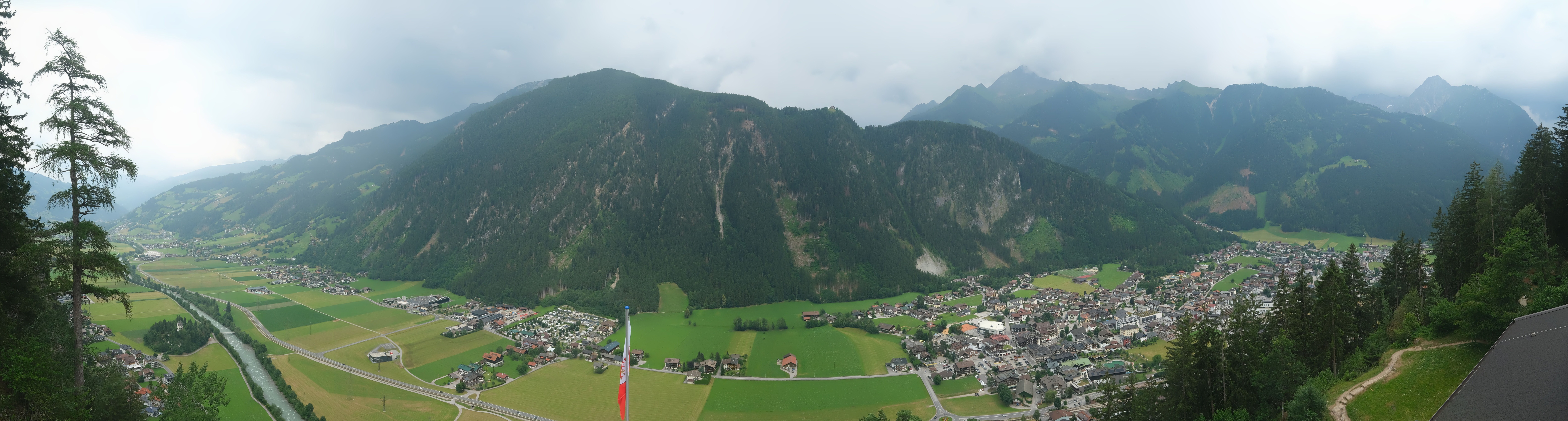 Archiv Foto Webcam Mayrhofen im Zillertal: Blick vom Gasthof Zimmereben