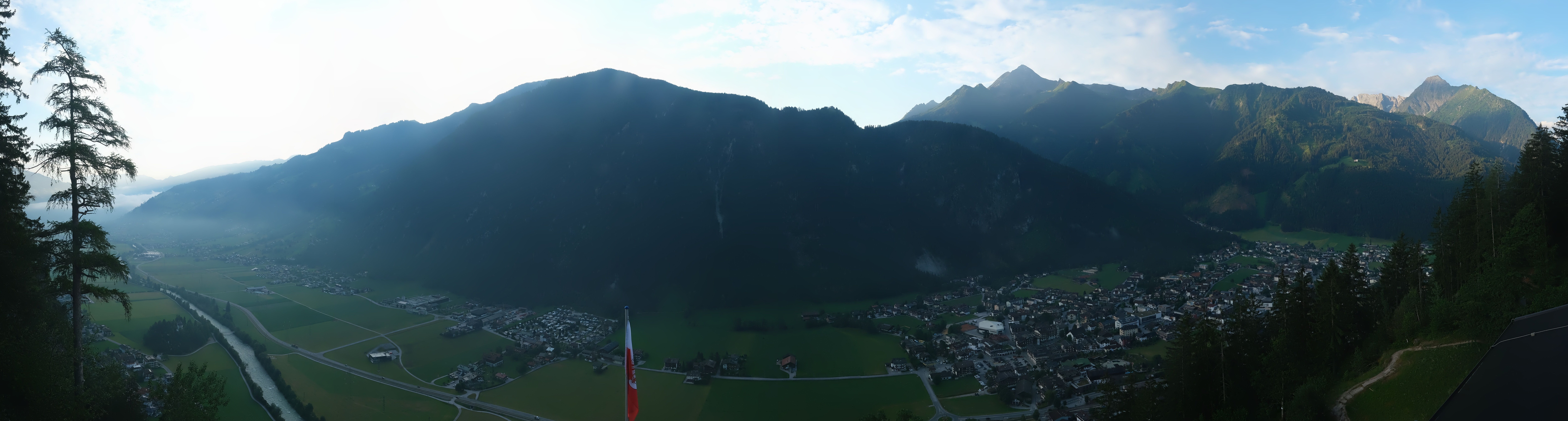 Archiv Foto Webcam Mayrhofen im Zillertal: Blick vom Gasthof Zimmereben