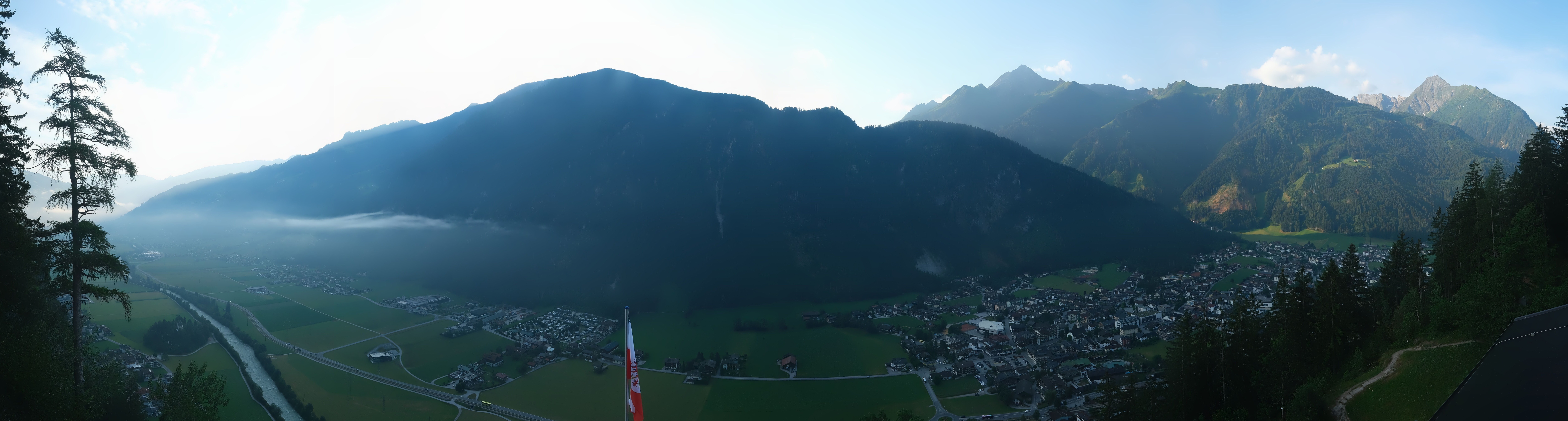 Archiv Foto Webcam Mayrhofen im Zillertal: Blick vom Gasthof Zimmereben
