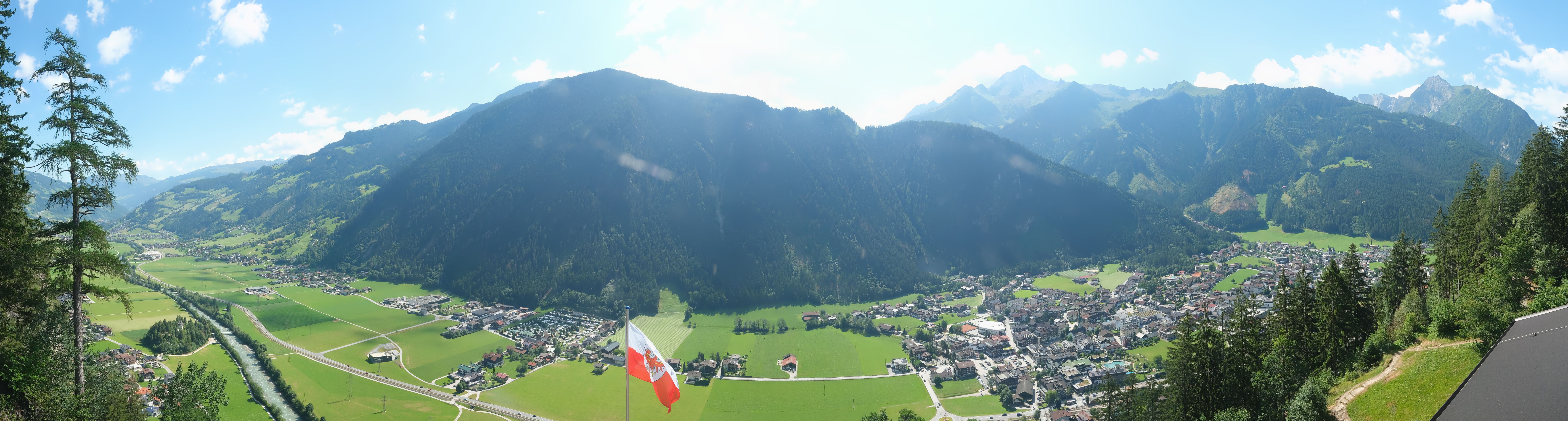Archiv Foto Webcam Mayrhofen im Zillertal: Blick vom Gasthof Zimmereben