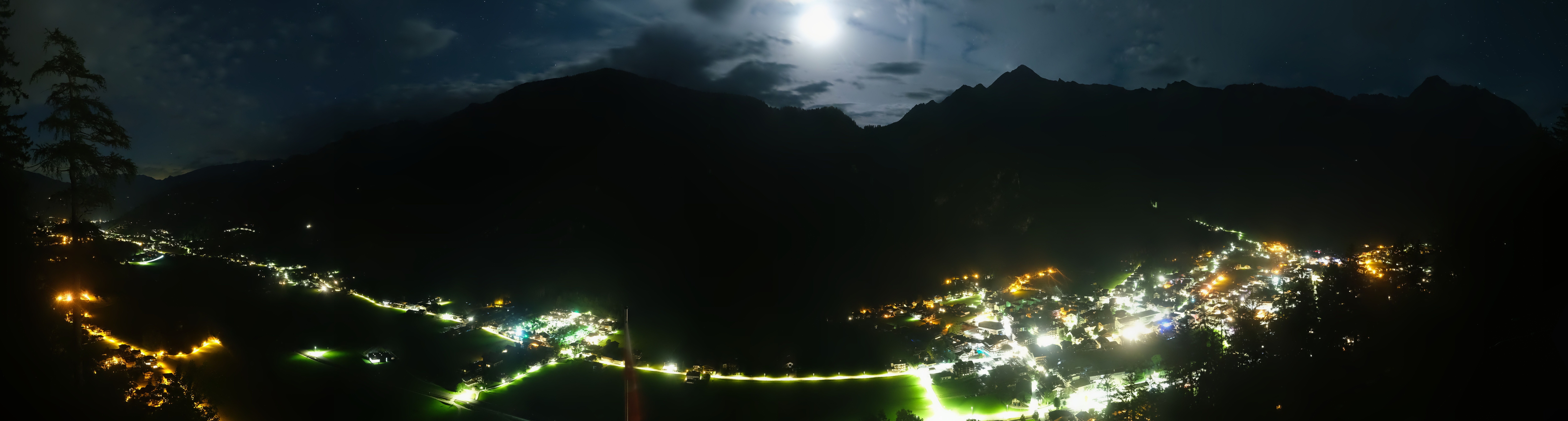 Archiv Foto Webcam Mayrhofen im Zillertal: Blick vom Gasthof Zimmereben