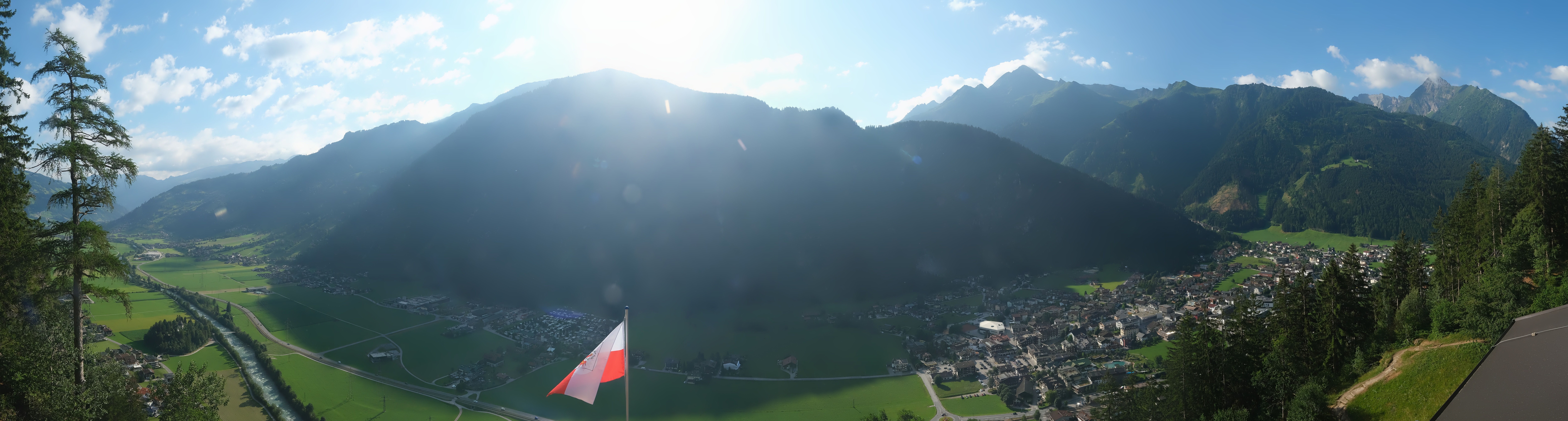Archiv Foto Webcam Mayrhofen im Zillertal: Blick vom Gasthof Zimmereben