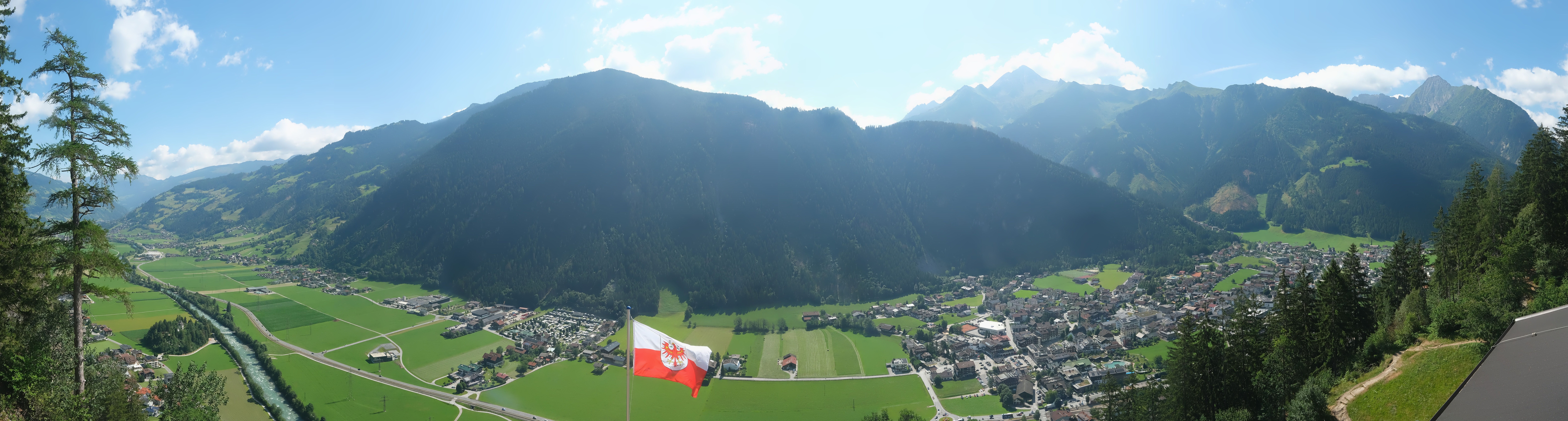 Archiv Foto Webcam Mayrhofen im Zillertal: Blick vom Gasthof Zimmereben