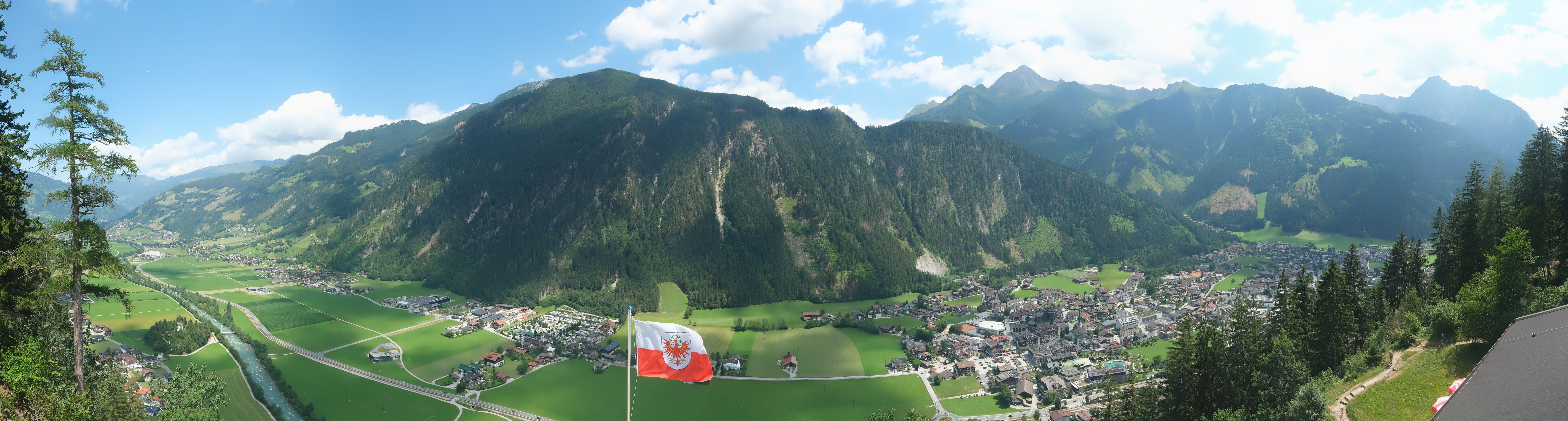Archiv Foto Webcam Mayrhofen im Zillertal: Blick vom Gasthof Zimmereben