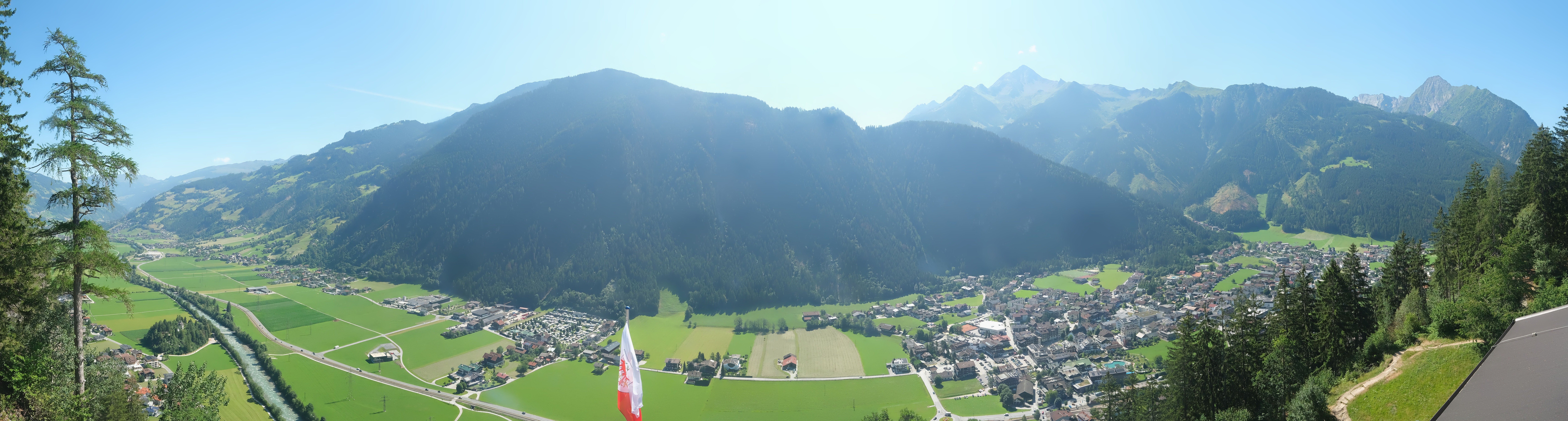 Archiv Foto Webcam Mayrhofen im Zillertal: Blick vom Gasthof Zimmereben