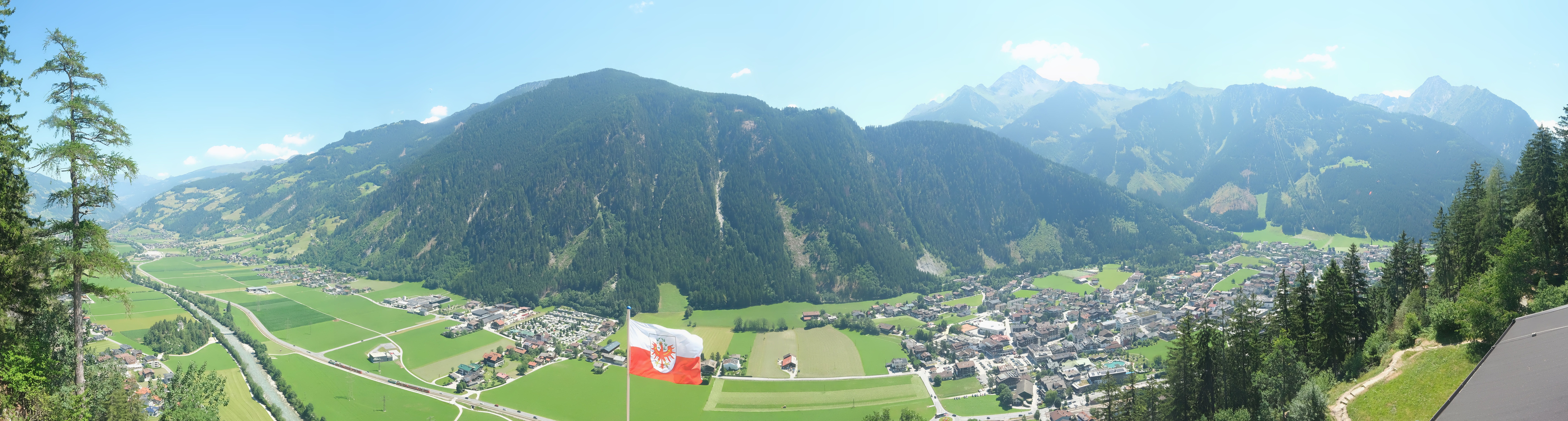Archiv Foto Webcam Mayrhofen im Zillertal: Blick vom Gasthof Zimmereben
