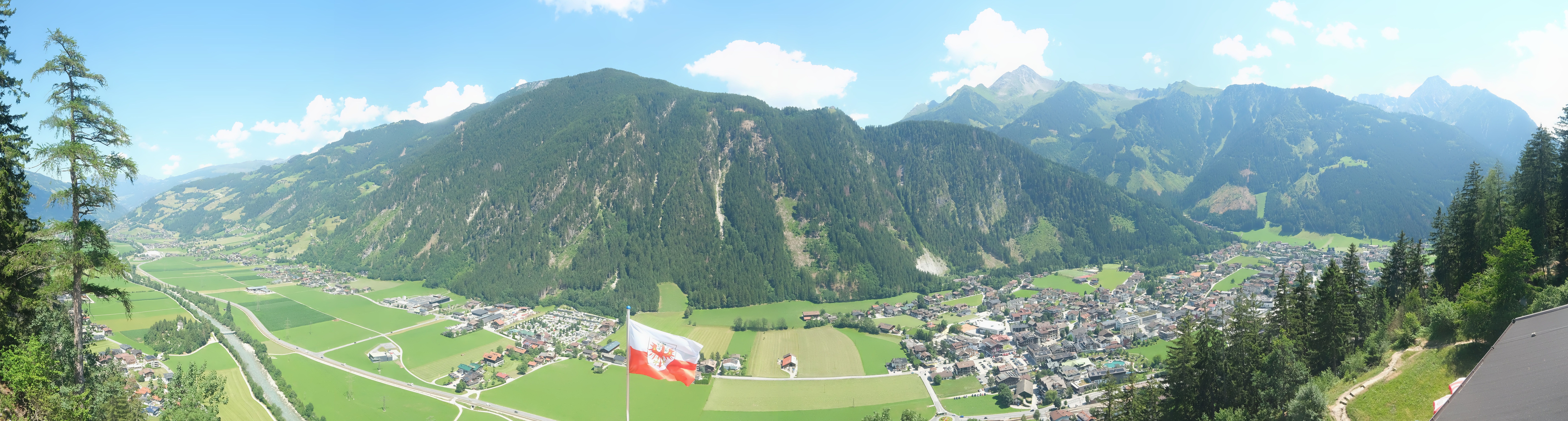 Archiv Foto Webcam Mayrhofen im Zillertal: Blick vom Gasthof Zimmereben