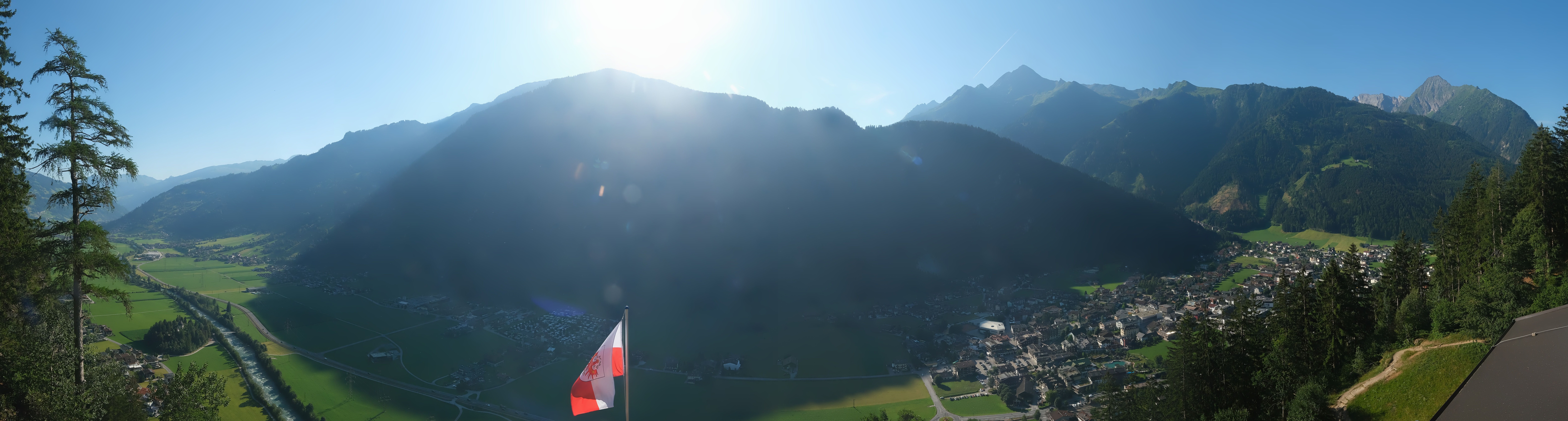 Archiv Foto Webcam Mayrhofen im Zillertal: Blick vom Gasthof Zimmereben