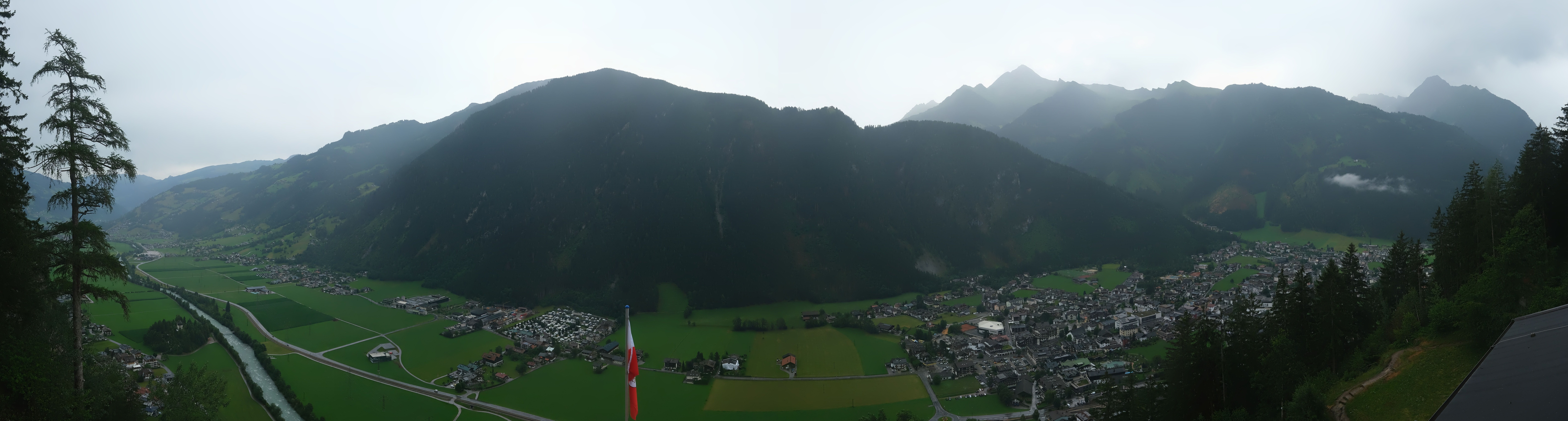Archiv Foto Webcam Mayrhofen im Zillertal: Blick vom Gasthof Zimmereben