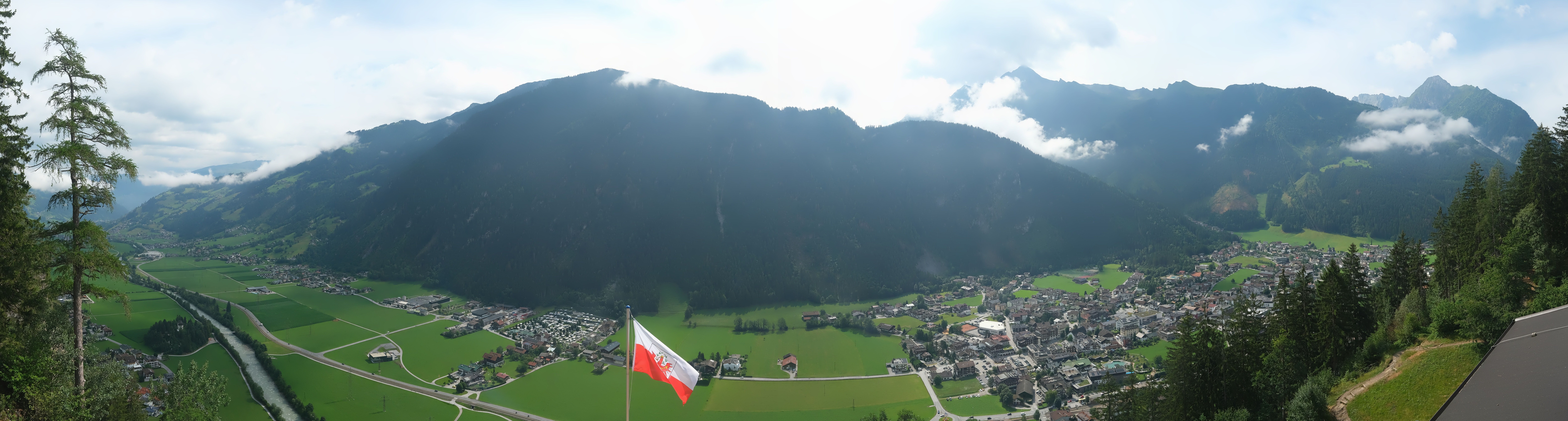 Archiv Foto Webcam Mayrhofen im Zillertal: Blick vom Gasthof Zimmereben