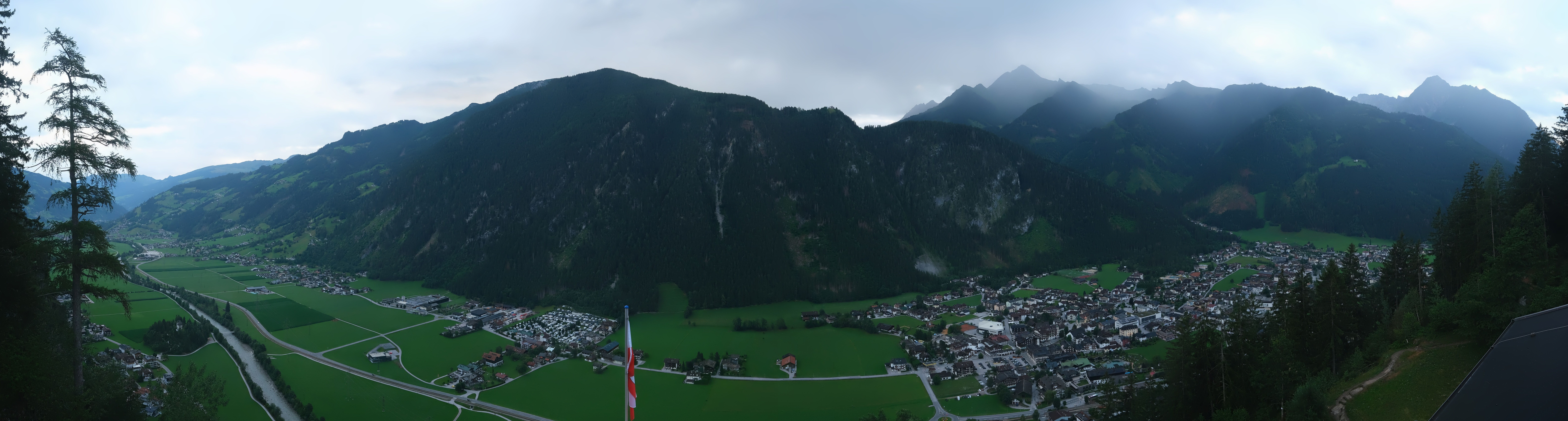 Archiv Foto Webcam Mayrhofen im Zillertal: Blick vom Gasthof Zimmereben