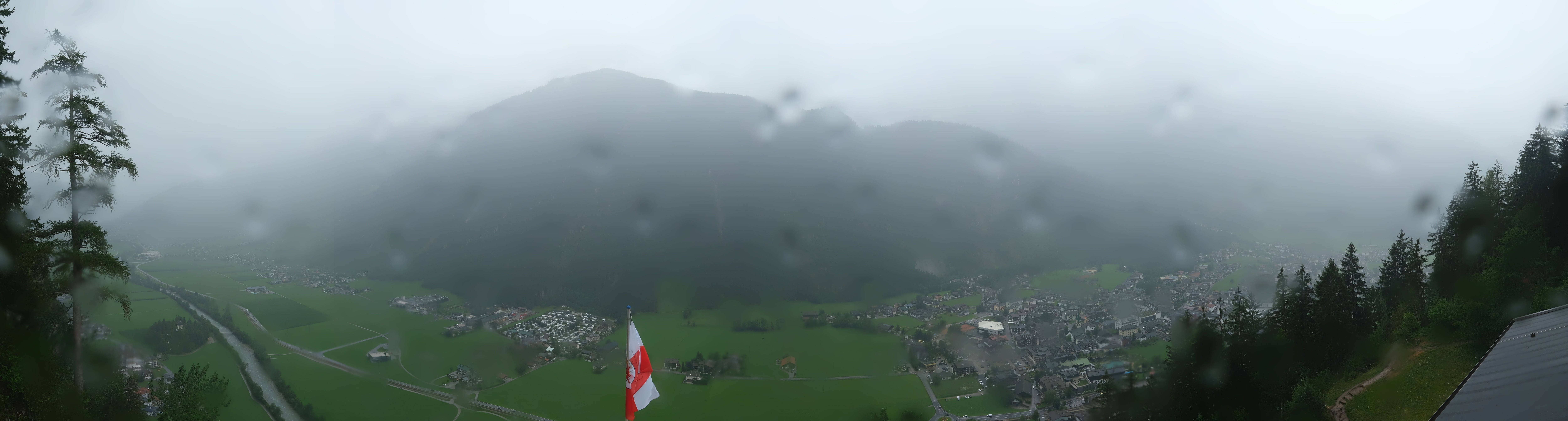 Archiv Foto Webcam Mayrhofen im Zillertal: Blick vom Gasthof Zimmereben