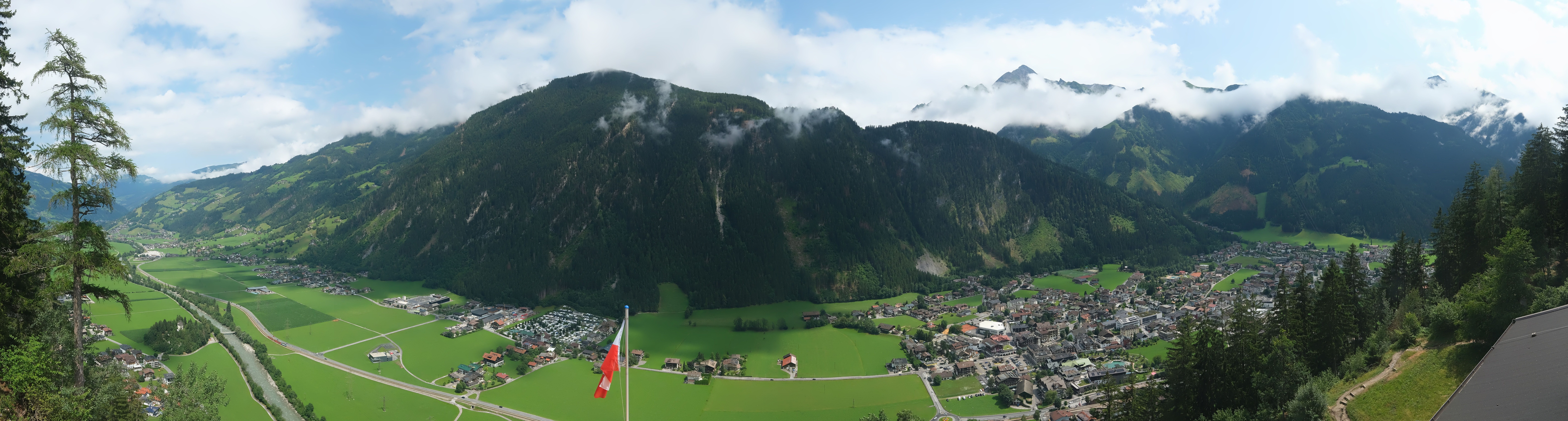 Archiv Foto Webcam Mayrhofen im Zillertal: Blick vom Gasthof Zimmereben