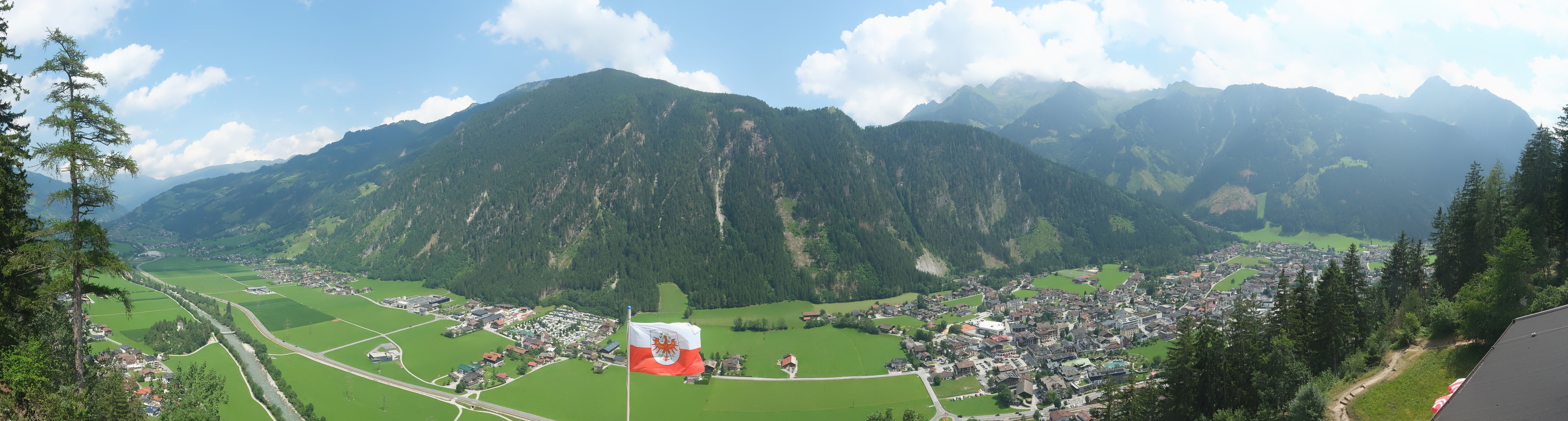 Archiv Foto Webcam Mayrhofen im Zillertal: Blick vom Gasthof Zimmereben