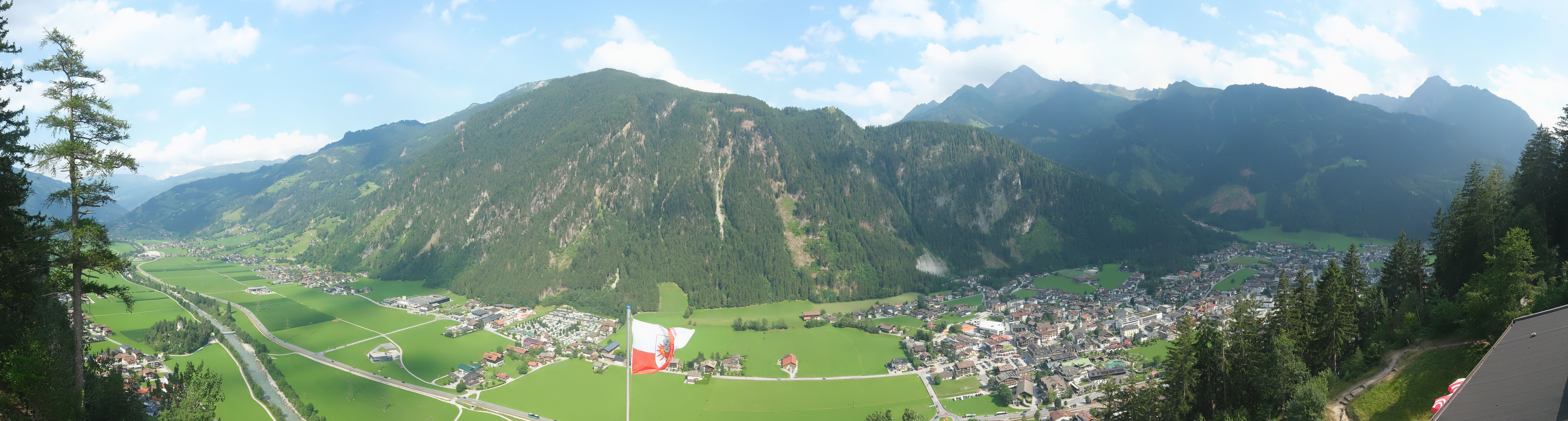 Archiv Foto Webcam Mayrhofen im Zillertal: Blick vom Gasthof Zimmereben