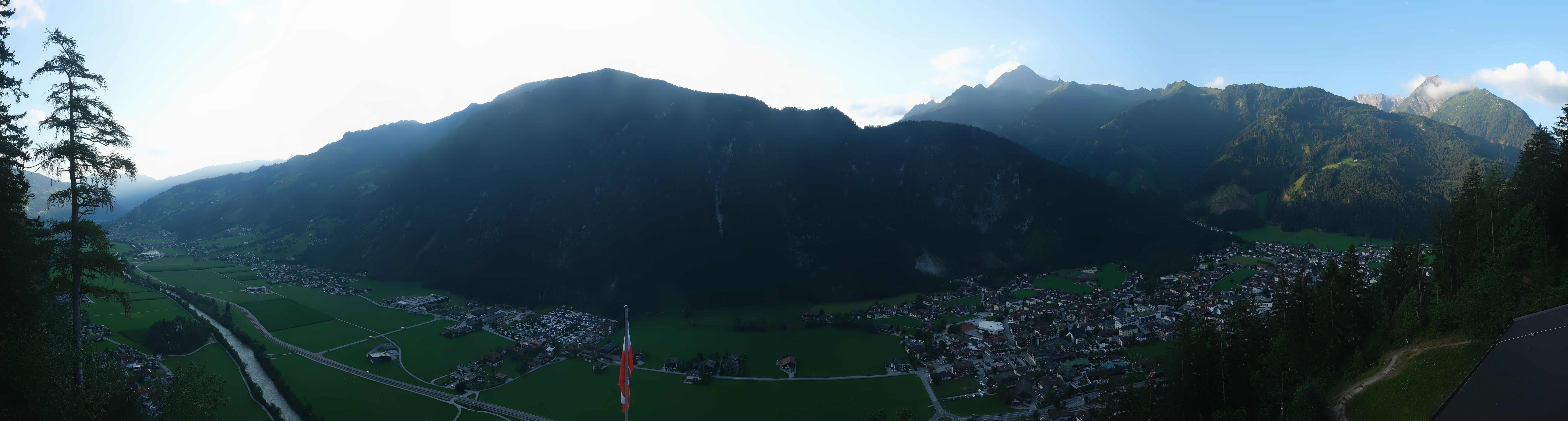 Archiv Foto Webcam Mayrhofen im Zillertal: Blick vom Gasthof Zimmereben