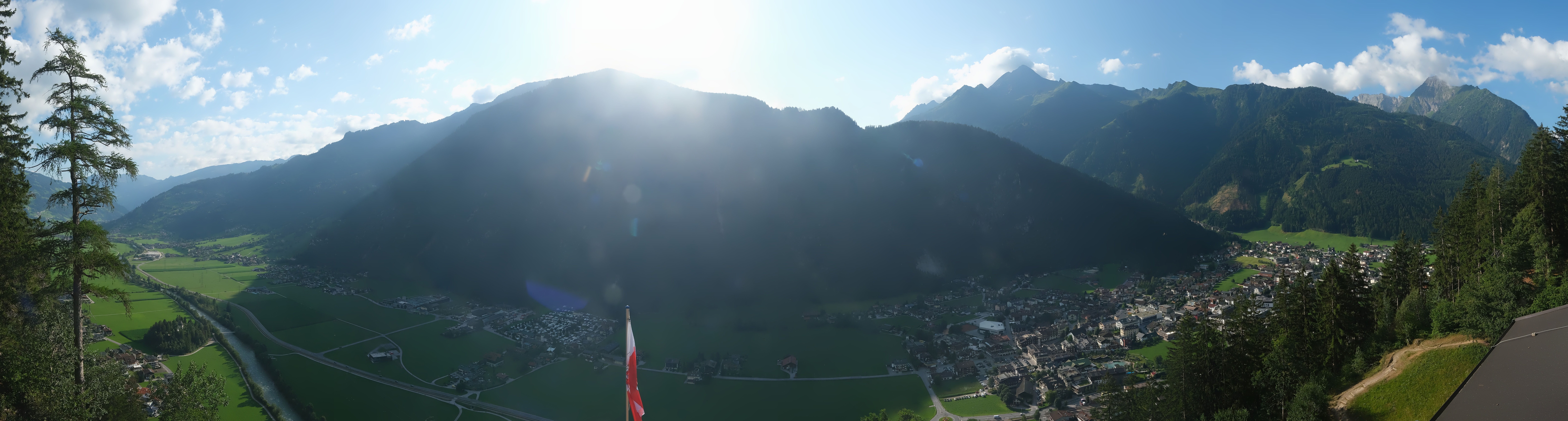 Archiv Foto Webcam Mayrhofen im Zillertal: Blick vom Gasthof Zimmereben