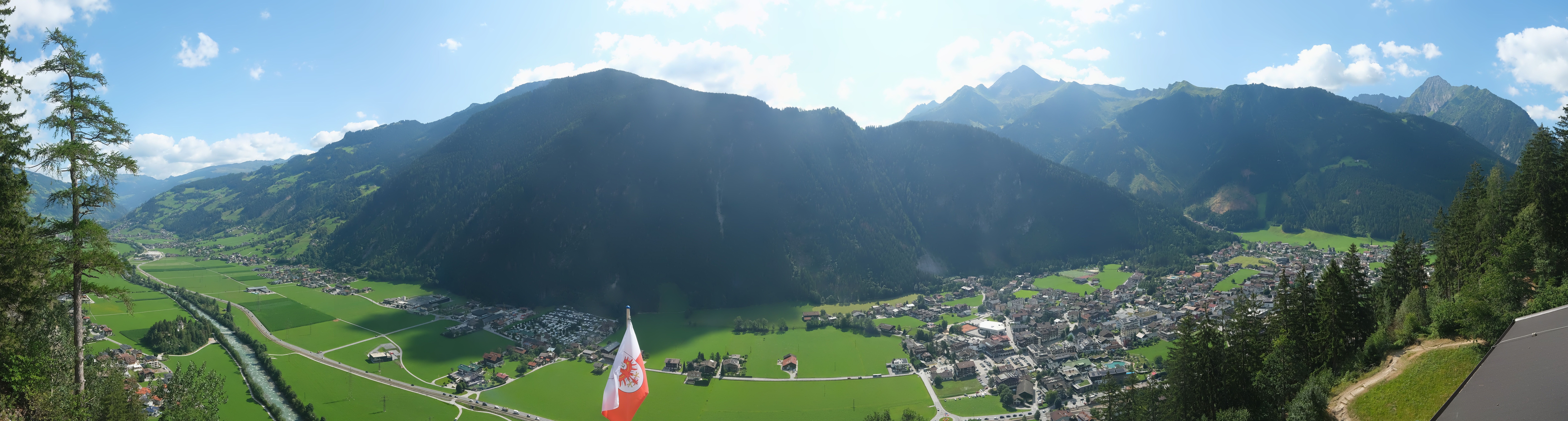 Archiv Foto Webcam Mayrhofen im Zillertal: Blick vom Gasthof Zimmereben