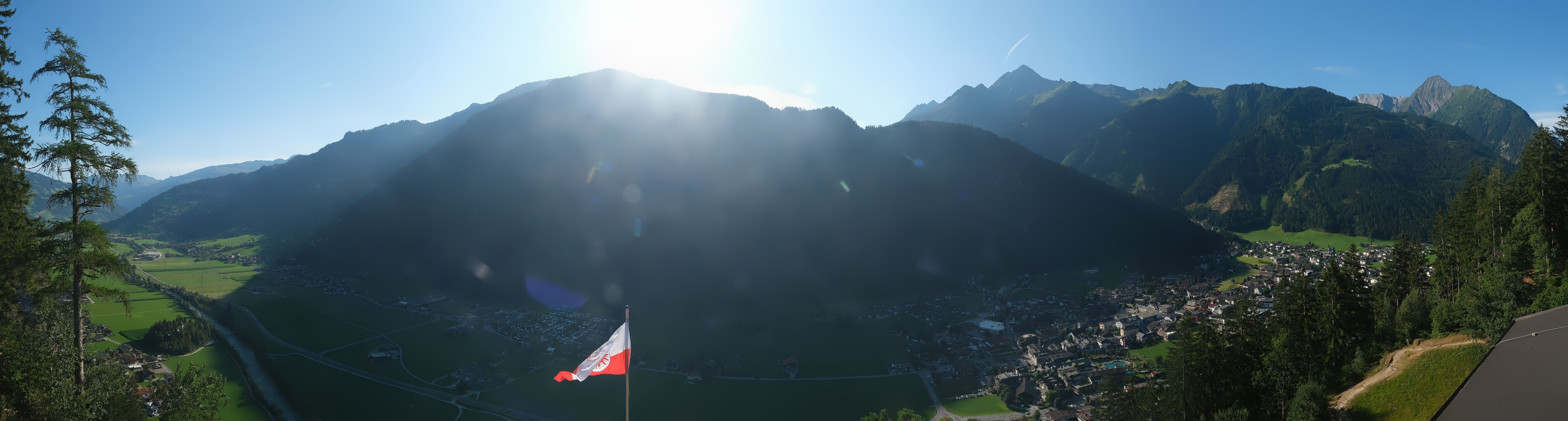 Archiv Foto Webcam Mayrhofen im Zillertal: Blick vom Gasthof Zimmereben