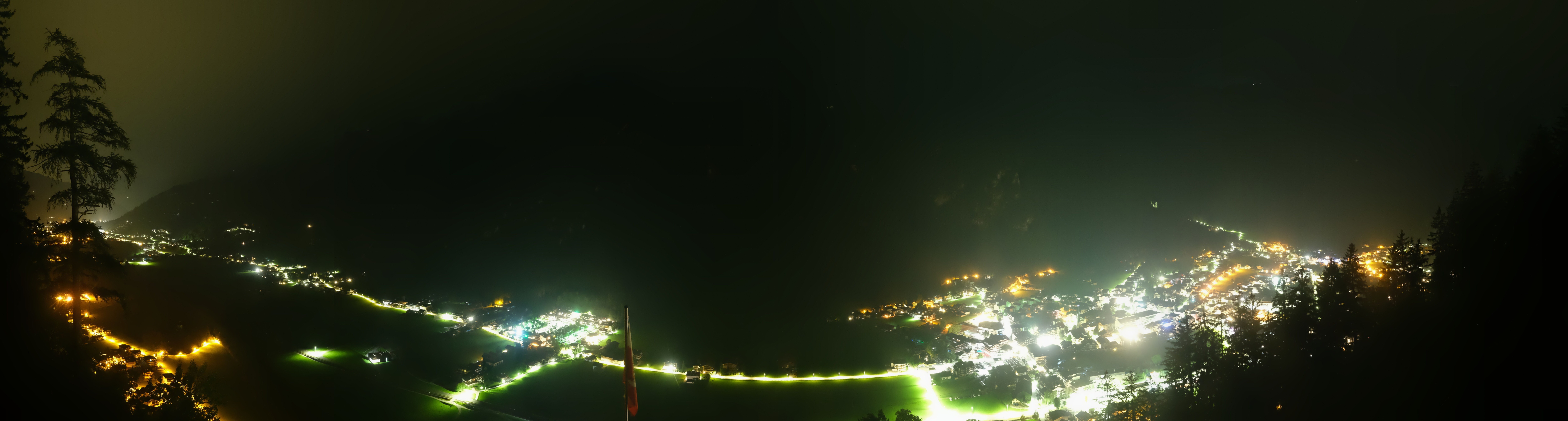 Archived image Webcam Mayrhofen im Zillertal: Zimmereben