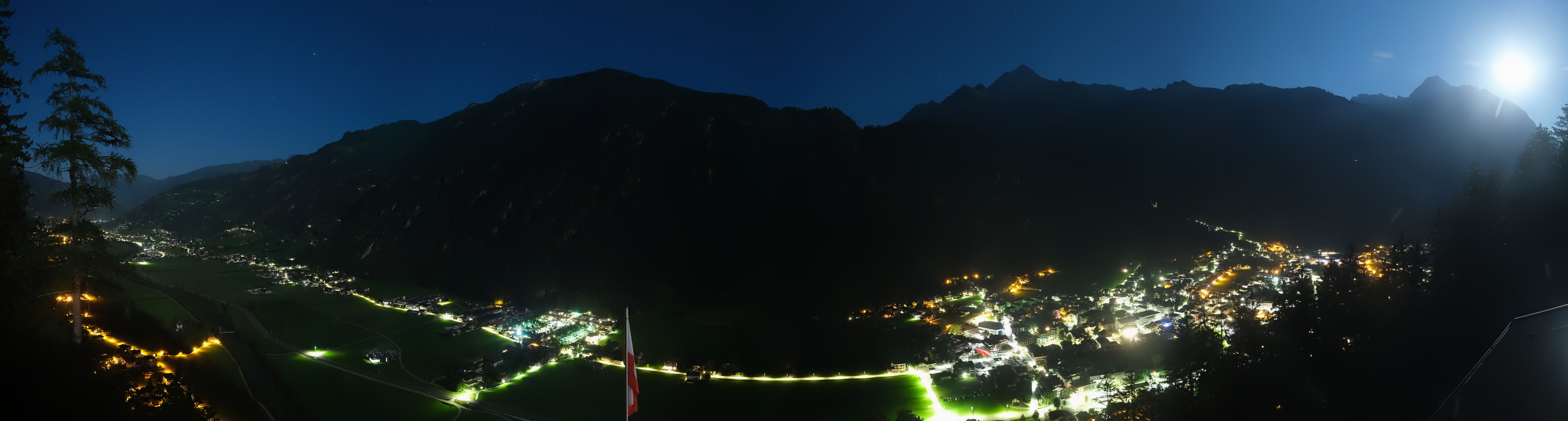 Archiv Foto Webcam Mayrhofen im Zillertal: Blick vom Gasthof Zimmereben