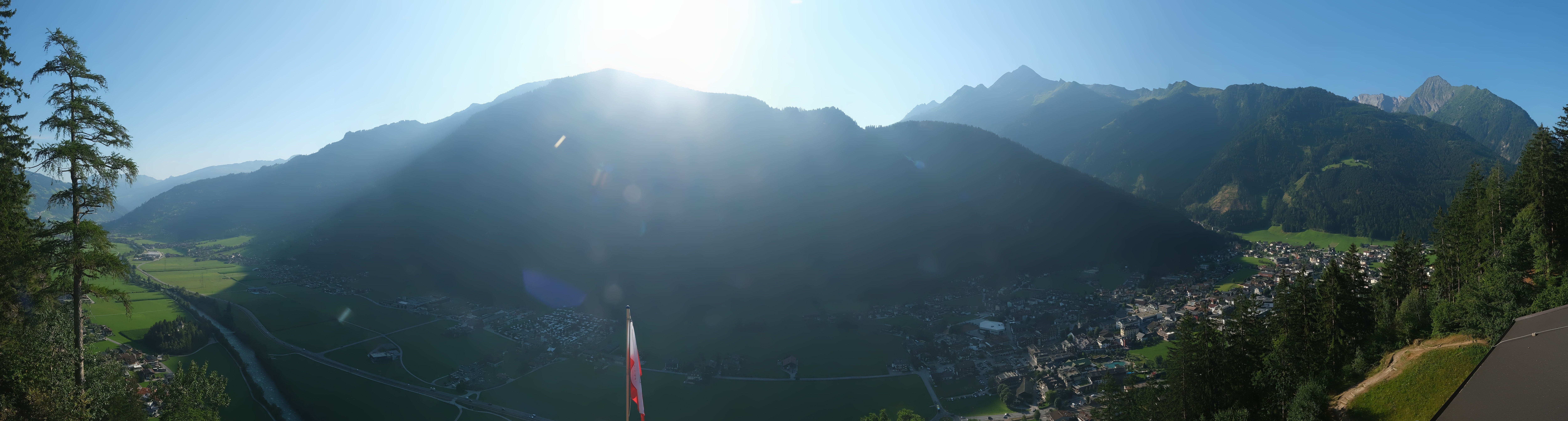 Archiv Foto Webcam Mayrhofen im Zillertal: Blick vom Gasthof Zimmereben