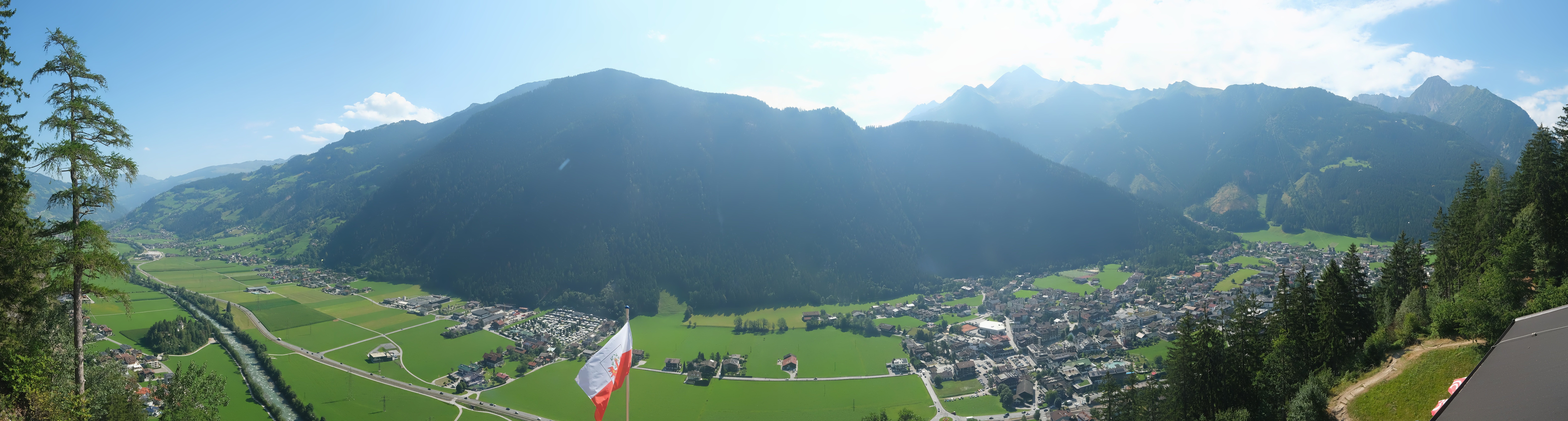 Archiv Foto Webcam Mayrhofen im Zillertal: Blick vom Gasthof Zimmereben