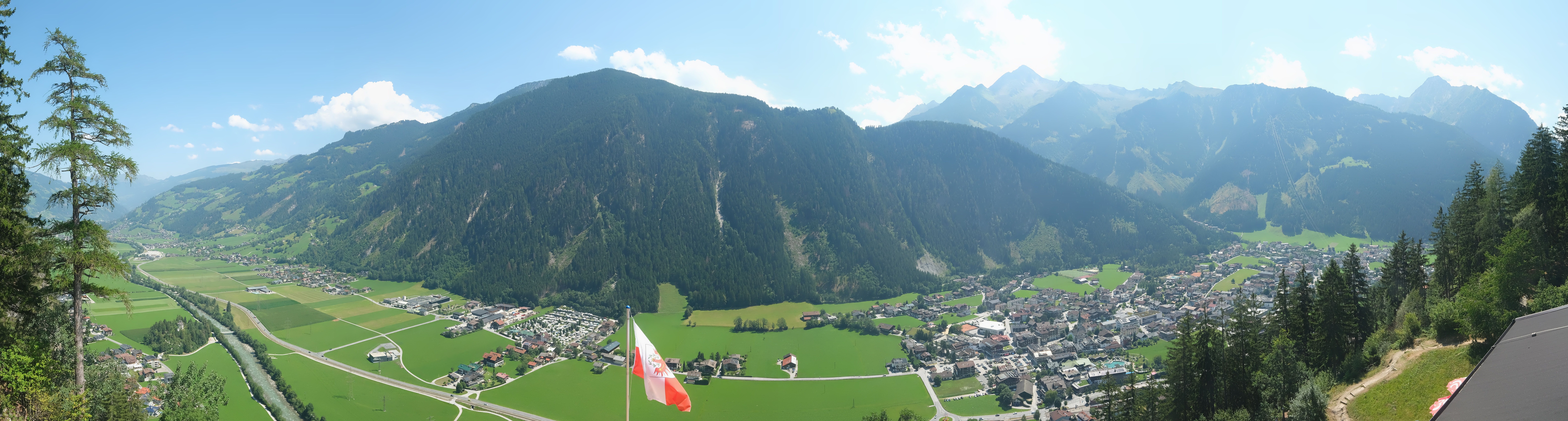 Archiv Foto Webcam Mayrhofen im Zillertal: Blick vom Gasthof Zimmereben