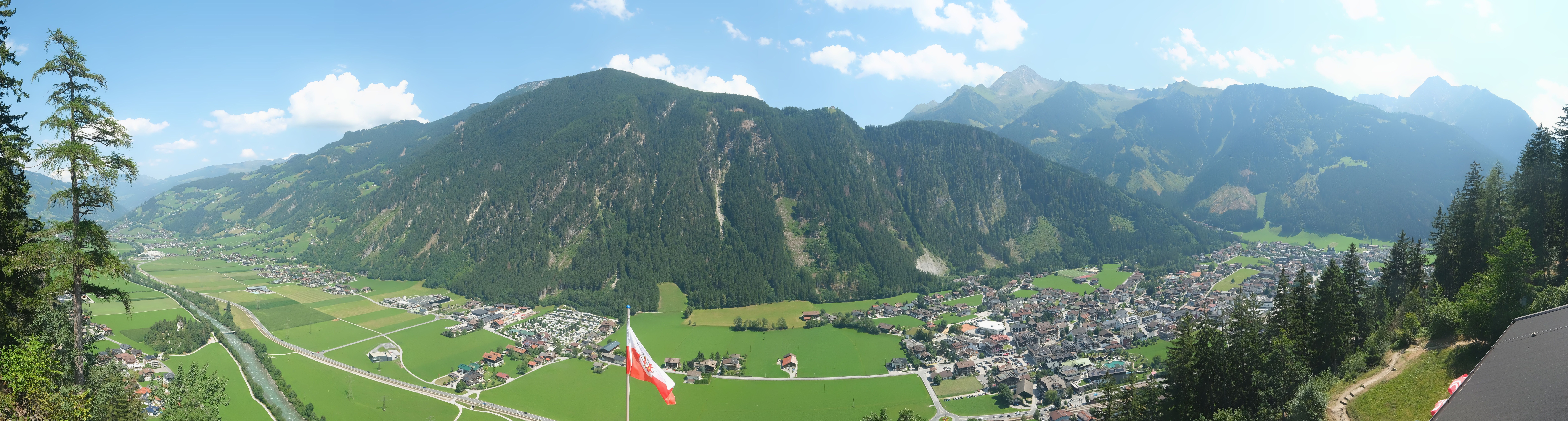 Archiv Foto Webcam Mayrhofen im Zillertal: Blick vom Gasthof Zimmereben