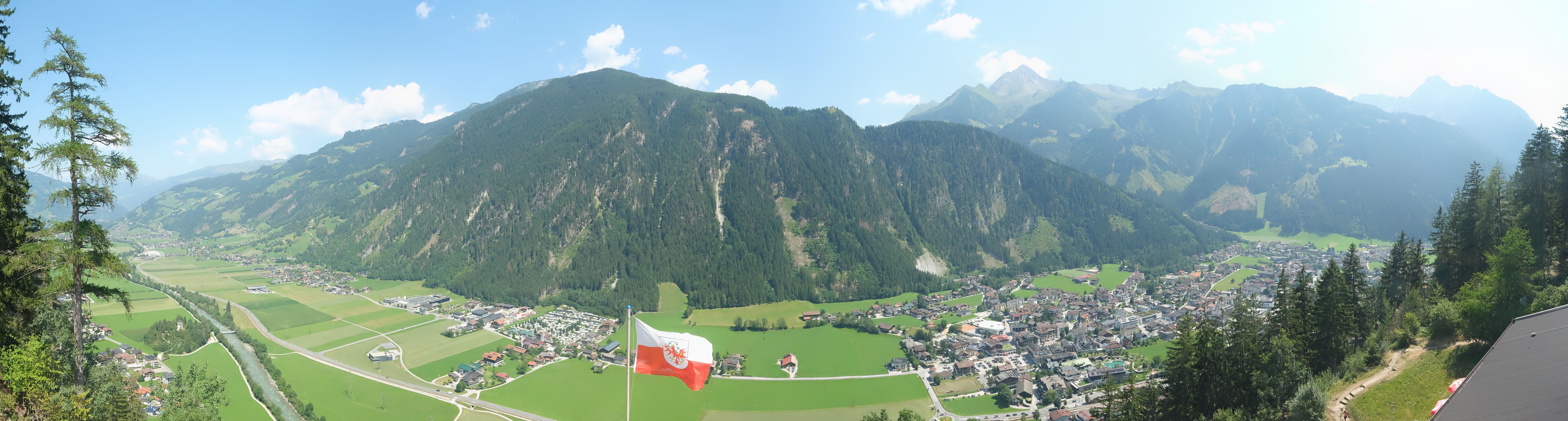 Archiv Foto Webcam Mayrhofen im Zillertal: Blick vom Gasthof Zimmereben