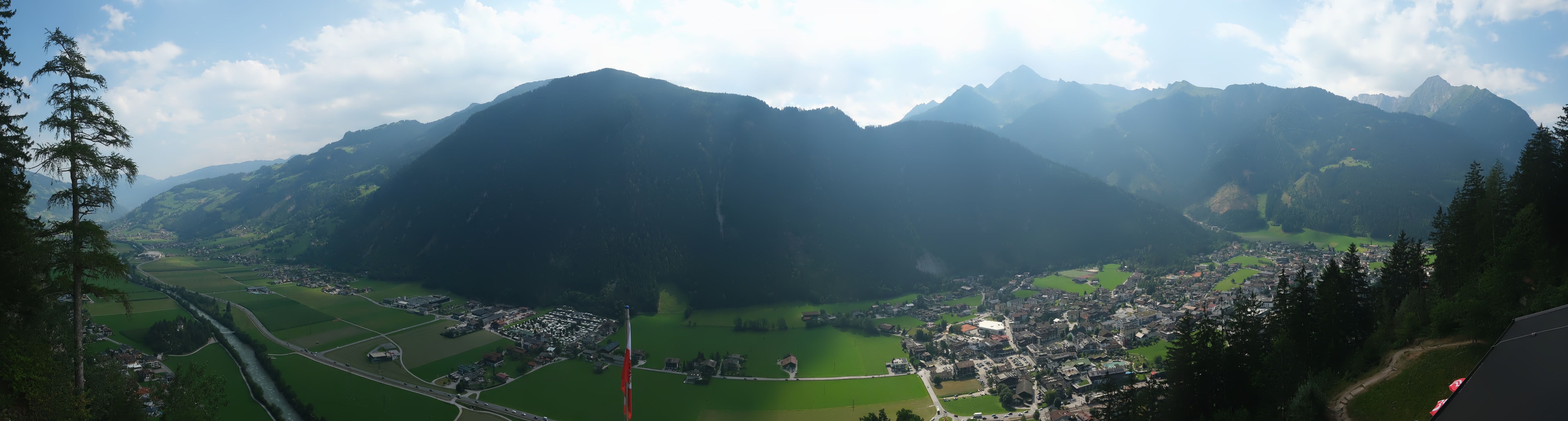 Archiv Foto Webcam Mayrhofen im Zillertal: Blick vom Gasthof Zimmereben