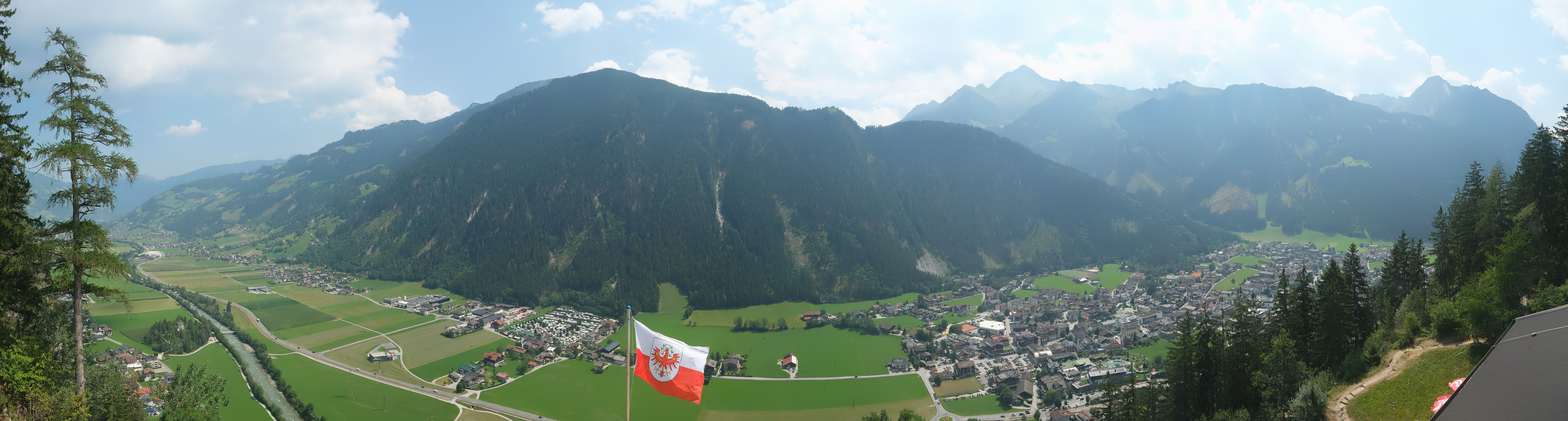 Archiv Foto Webcam Mayrhofen im Zillertal: Blick vom Gasthof Zimmereben