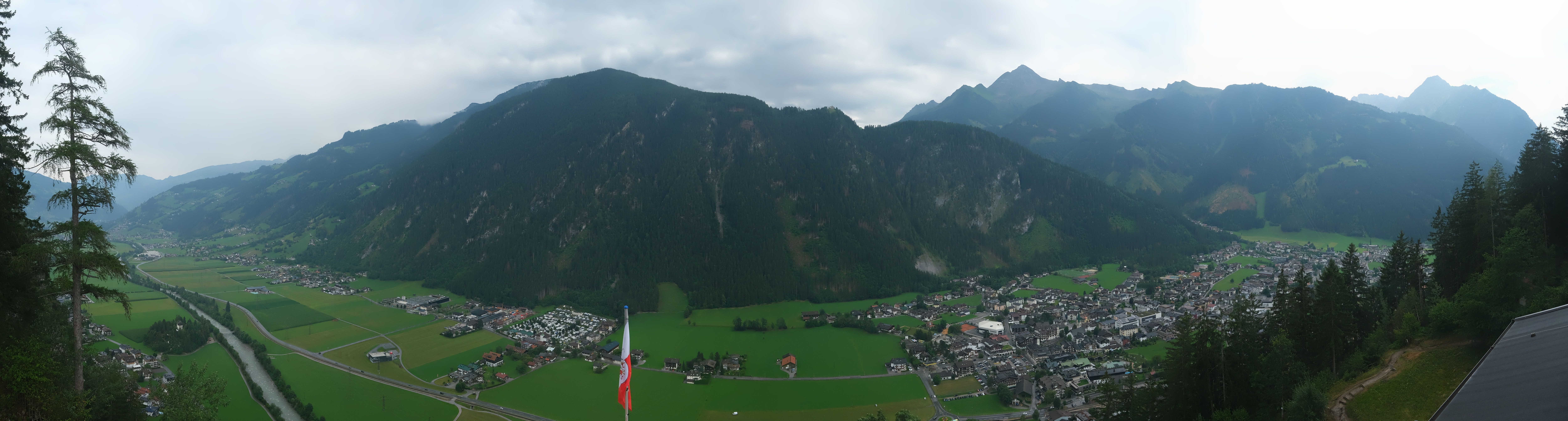Archiv Foto Webcam Mayrhofen im Zillertal: Blick vom Gasthof Zimmereben