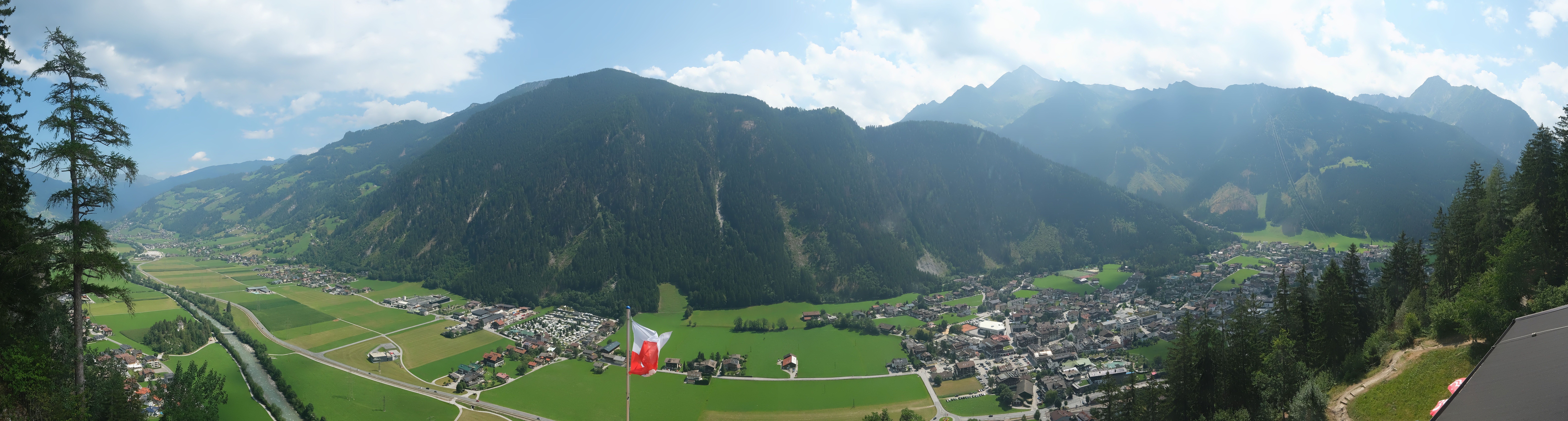 Archiv Foto Webcam Mayrhofen im Zillertal: Blick vom Gasthof Zimmereben