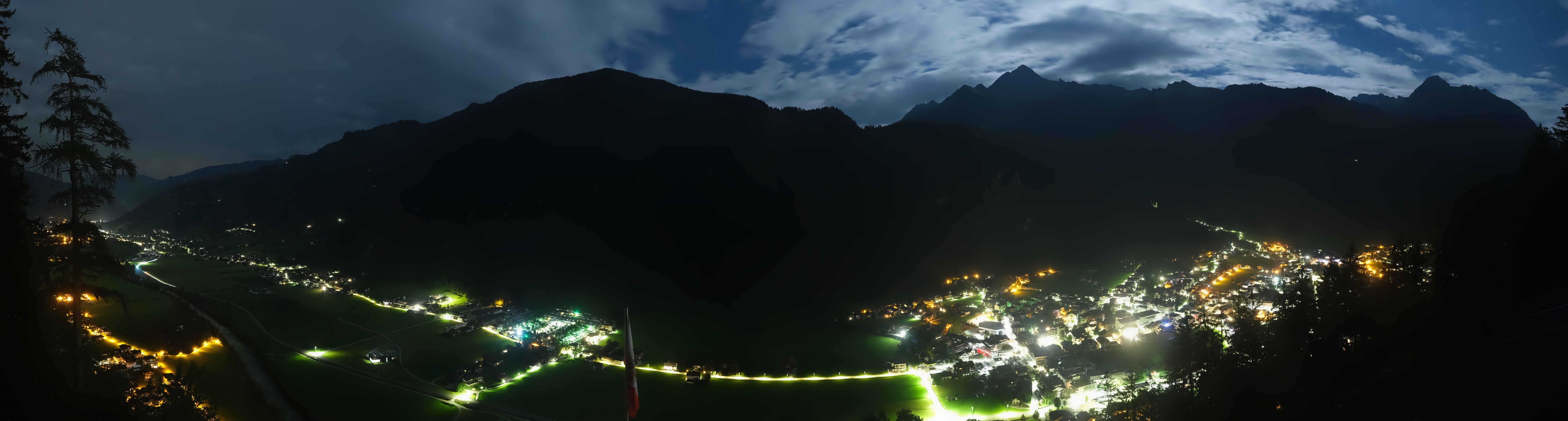 Archiv Foto Webcam Mayrhofen im Zillertal: Blick vom Gasthof Zimmereben