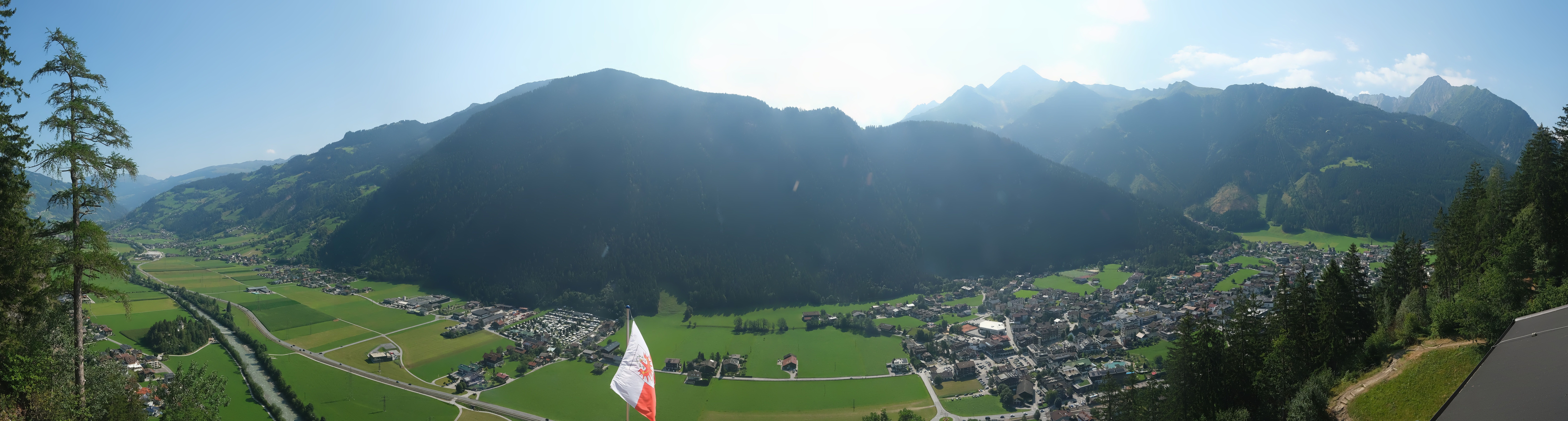 Archived image Webcam Mayrhofen im Zillertal: Zimmereben