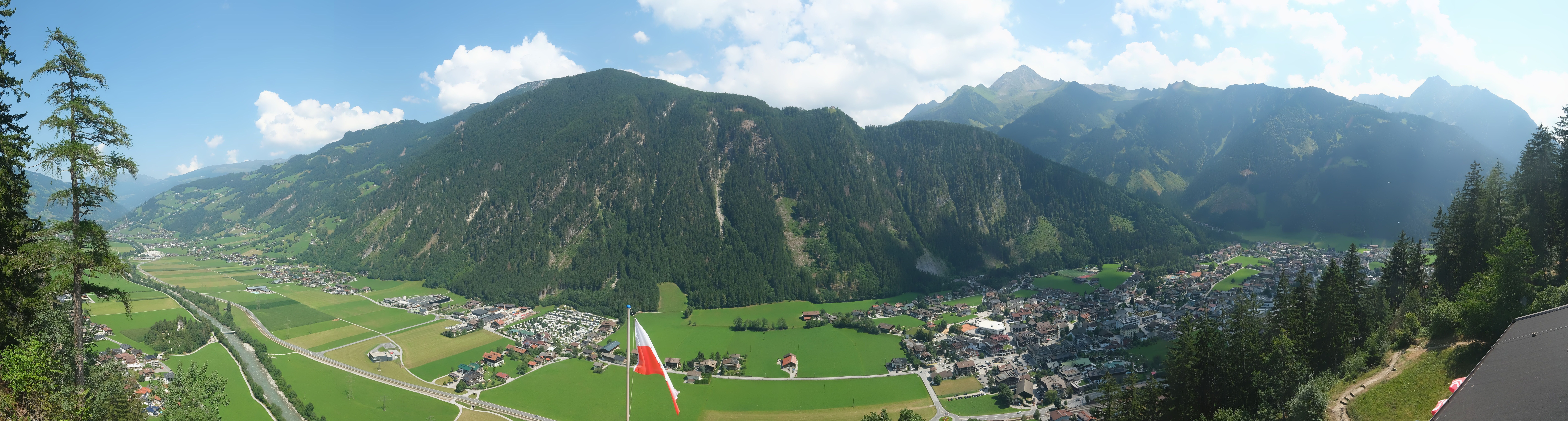 Archiv Foto Webcam Mayrhofen im Zillertal: Blick vom Gasthof Zimmereben