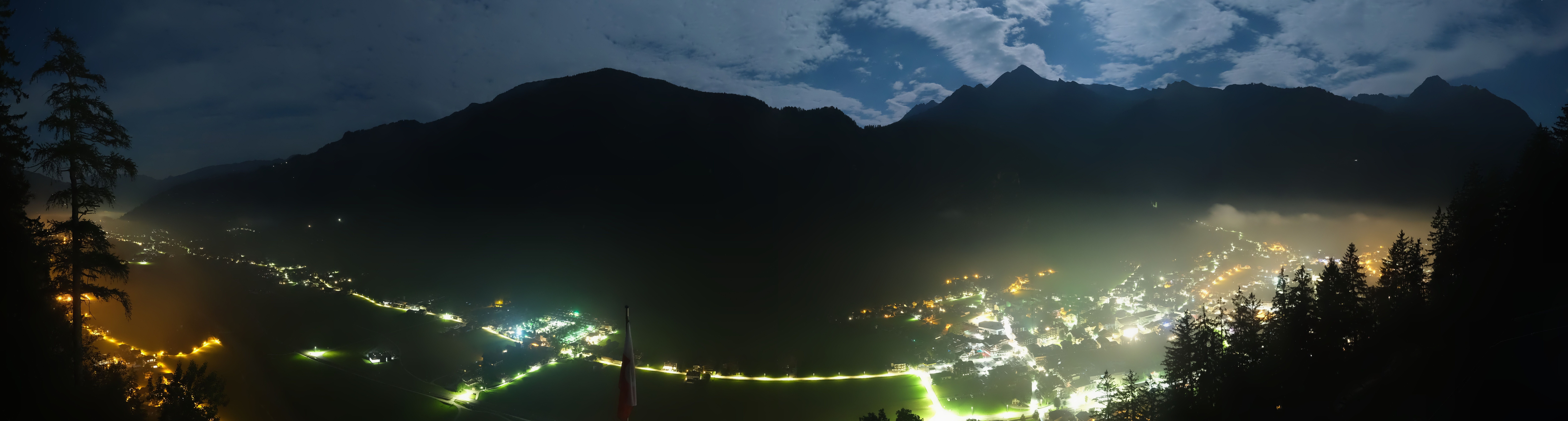 Archived image Webcam Mayrhofen im Zillertal: Zimmereben