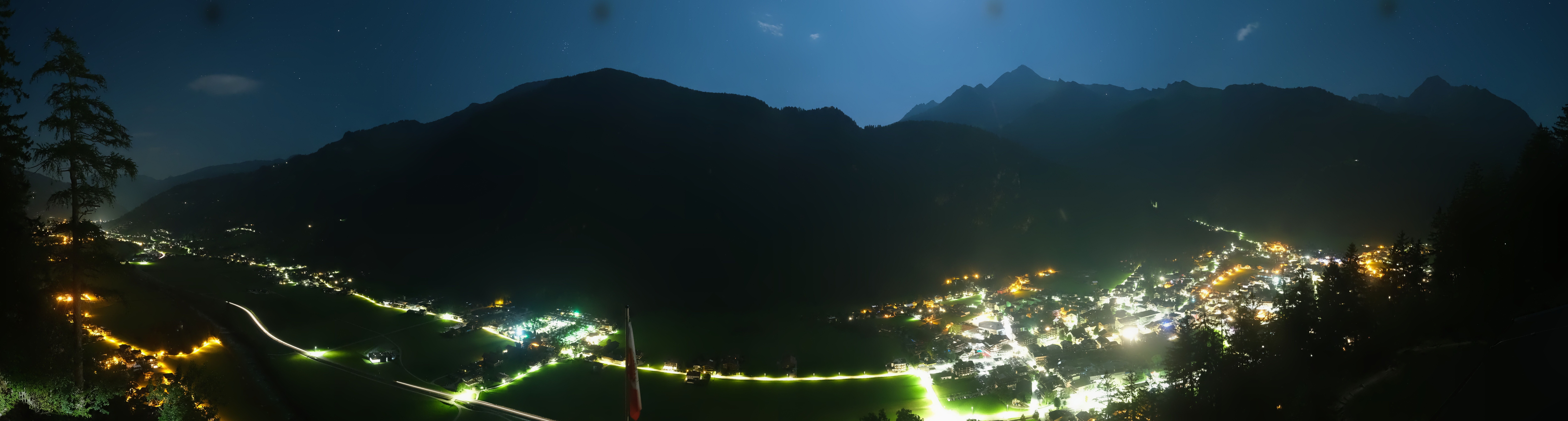 Archived image Webcam Mayrhofen im Zillertal: Zimmereben