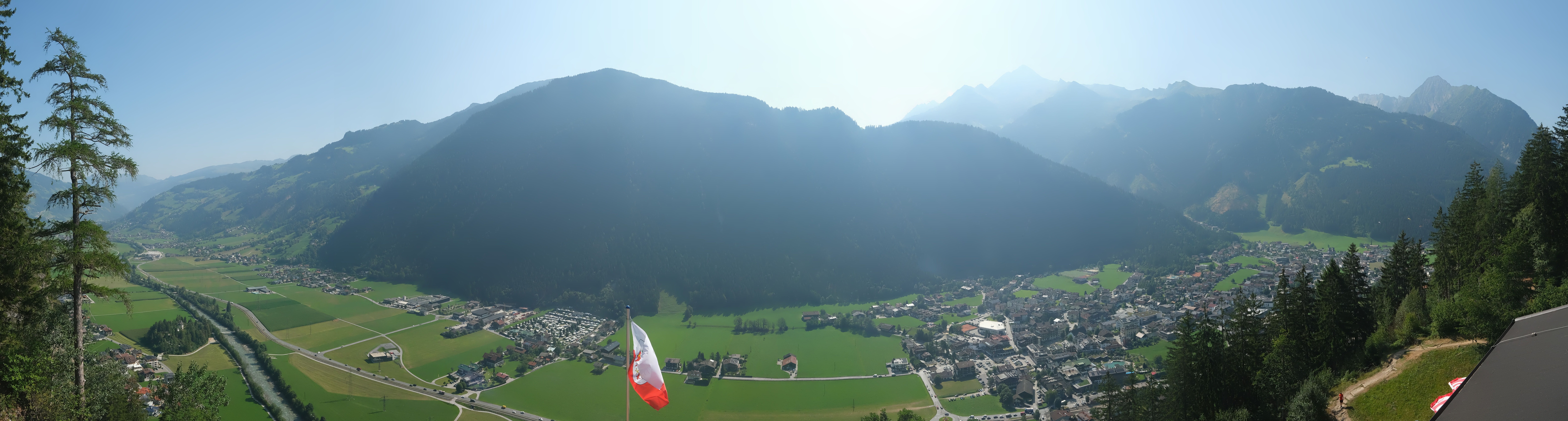 Archiv Foto Webcam Mayrhofen im Zillertal: Blick vom Gasthof Zimmereben