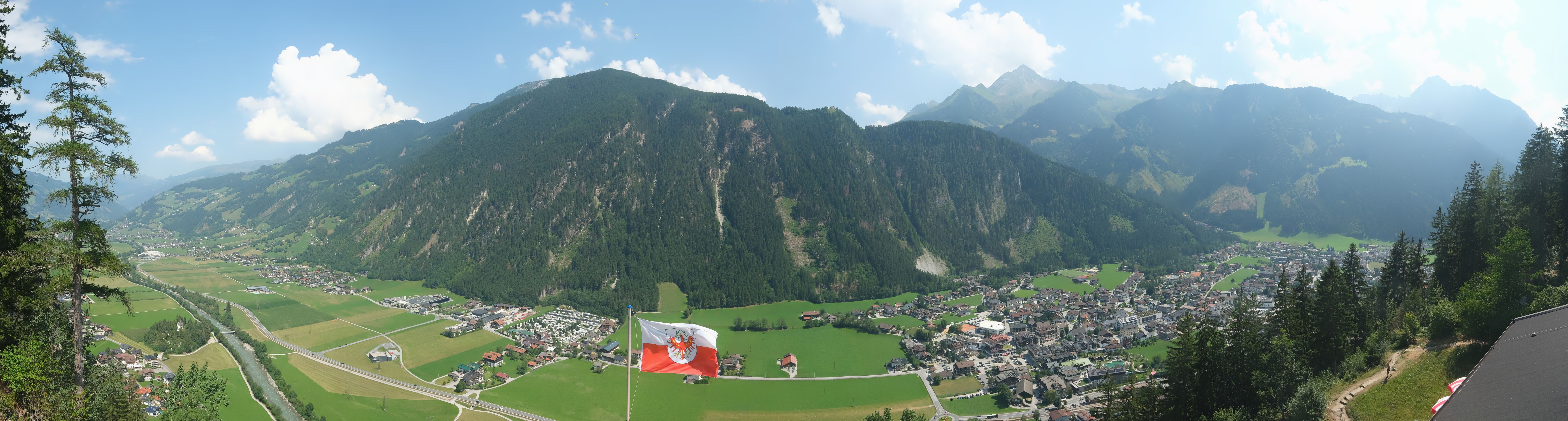 Archiv Foto Webcam Mayrhofen im Zillertal: Blick vom Gasthof Zimmereben