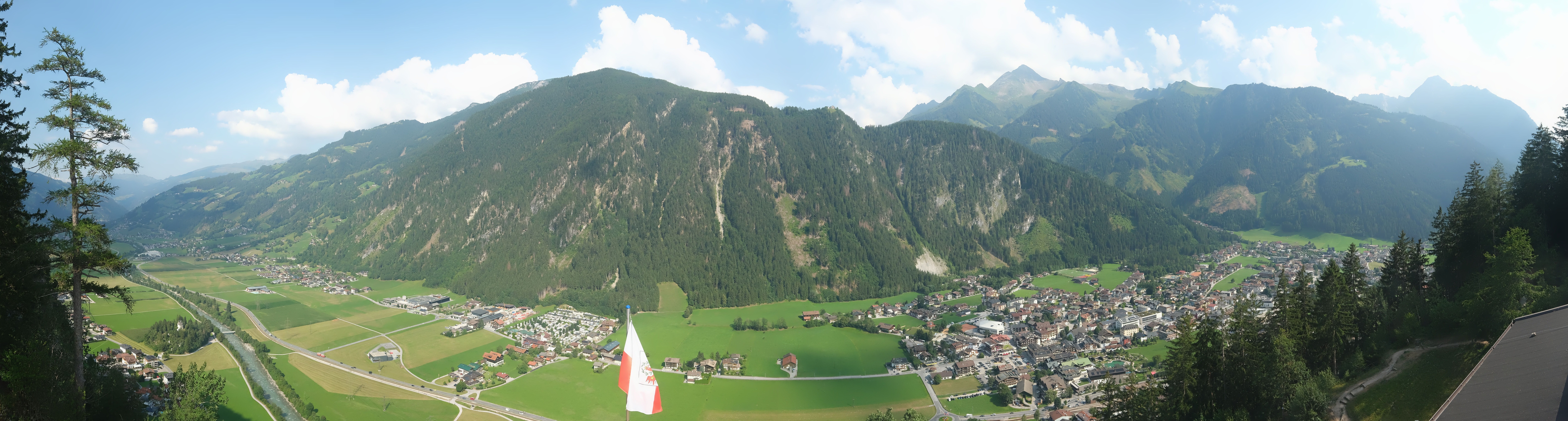 Archiv Foto Webcam Mayrhofen im Zillertal: Blick vom Gasthof Zimmereben