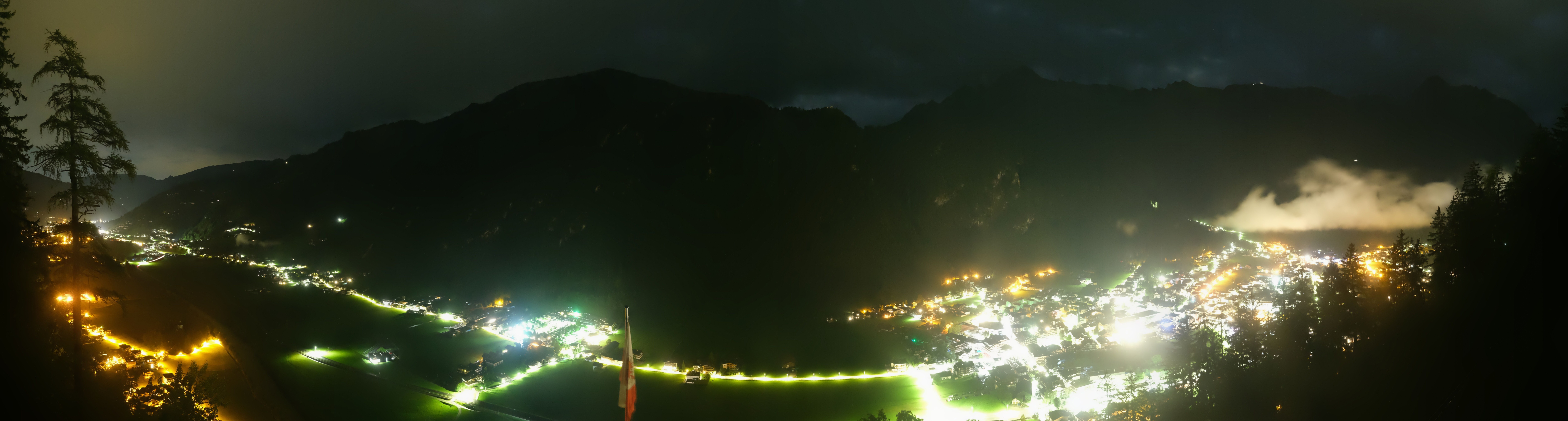 Archived image Webcam Mayrhofen im Zillertal: Zimmereben