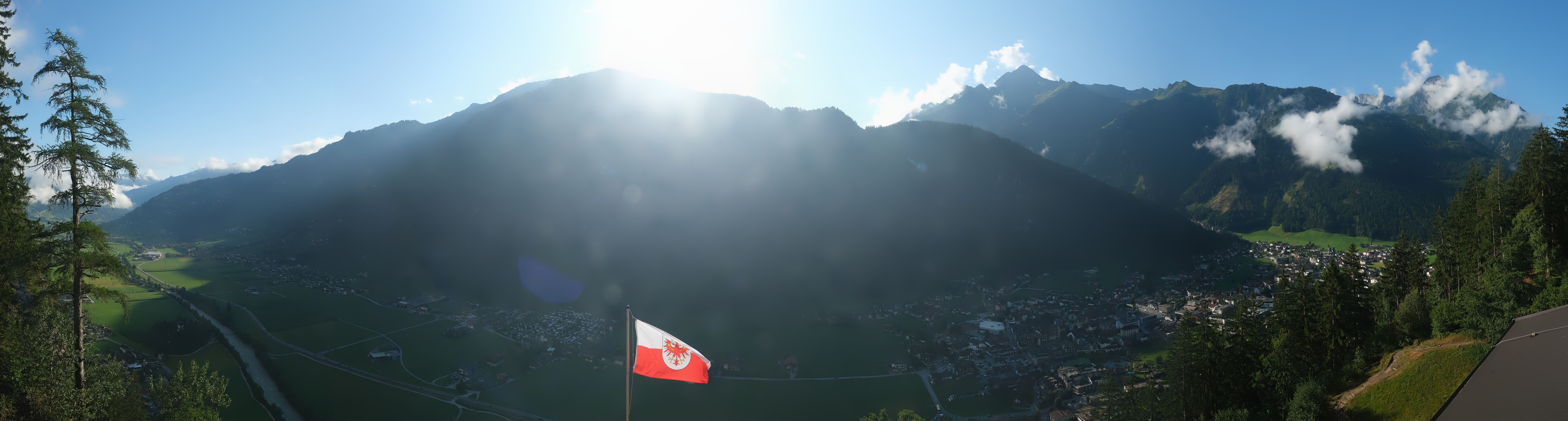 Archiv Foto Webcam Mayrhofen im Zillertal: Blick vom Gasthof Zimmereben
