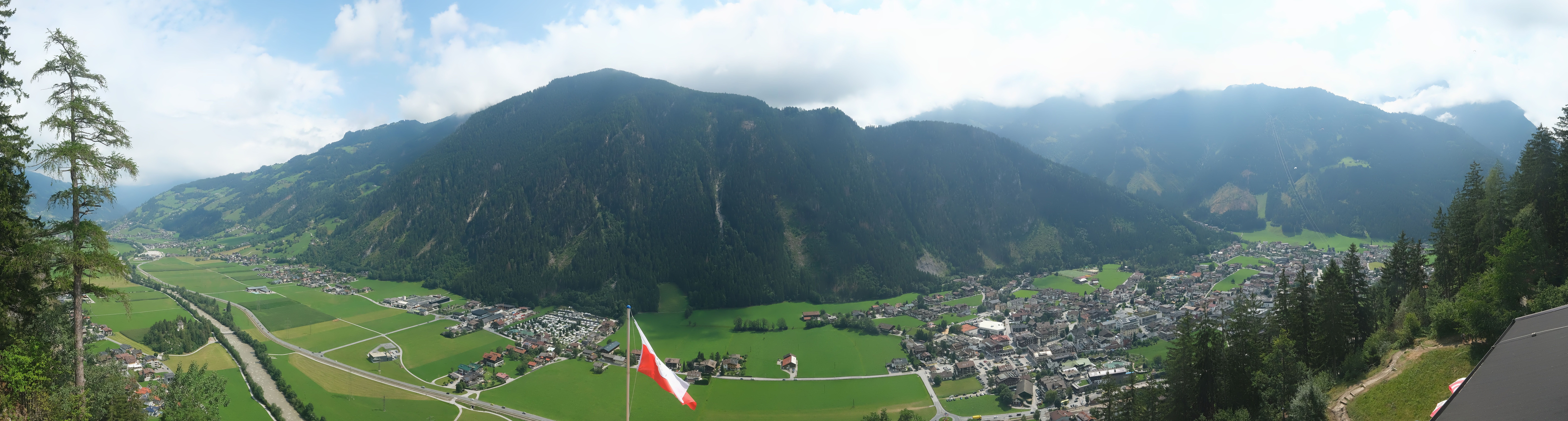 Archiv Foto Webcam Mayrhofen im Zillertal: Blick vom Gasthof Zimmereben