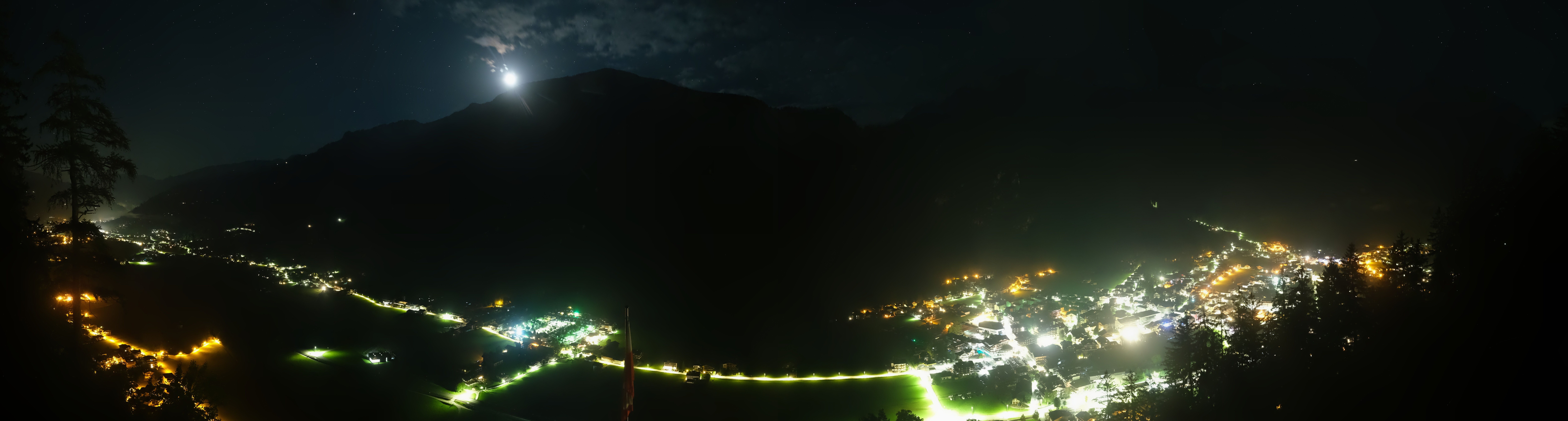 Archiv Foto Webcam Mayrhofen im Zillertal: Blick vom Gasthof Zimmereben